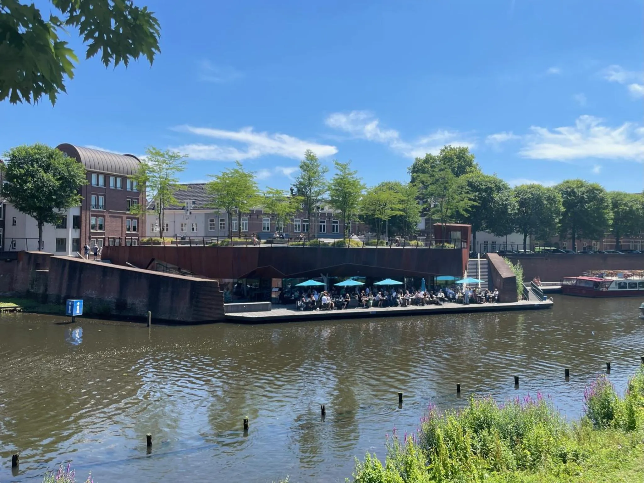 Area and facilities in Boutique Hotel Nieuw Uilenburg