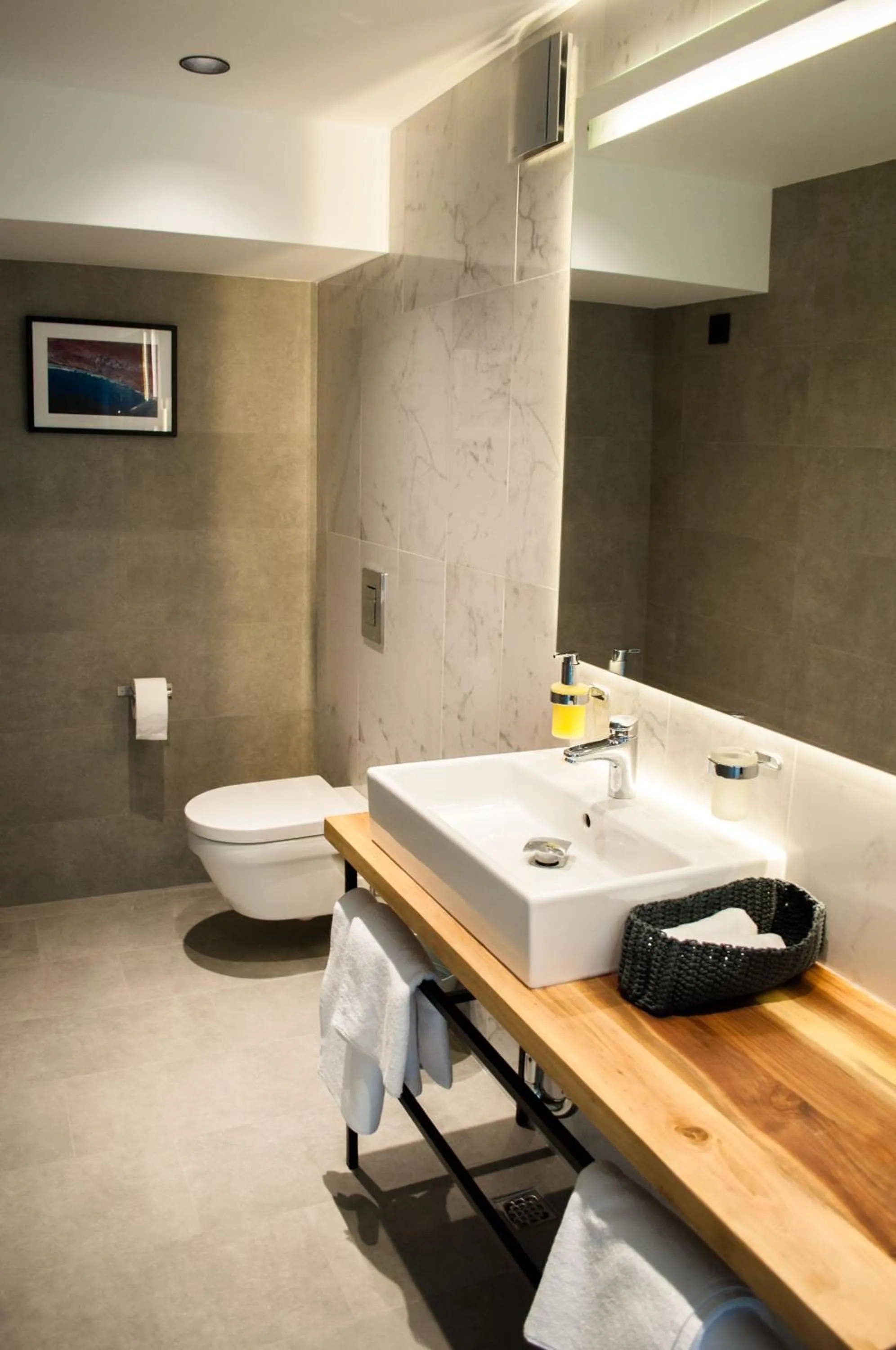 Shower in Nomad Luxury Suites