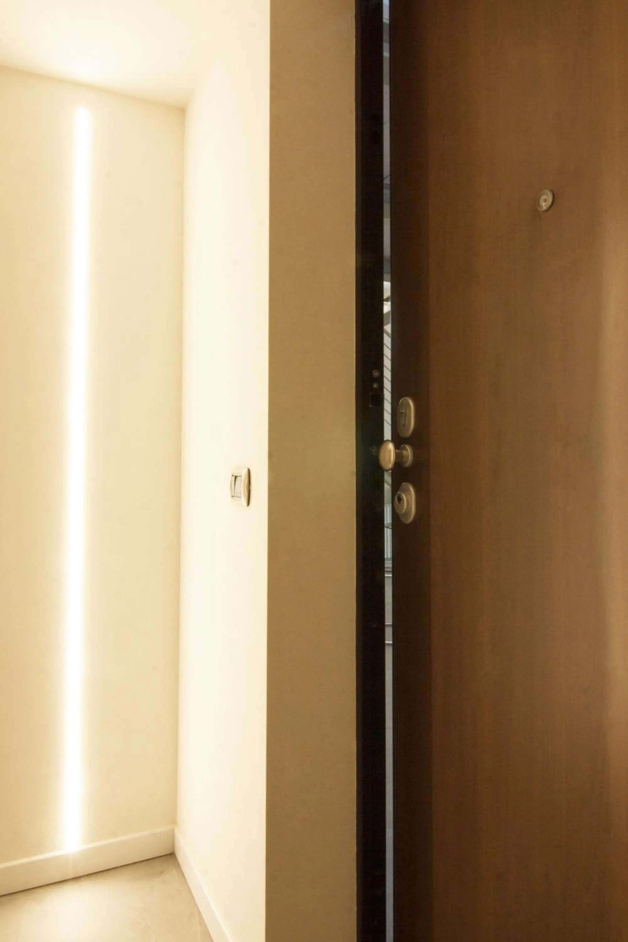 Area and facilities in Alessia's Flat - Mac Mahon