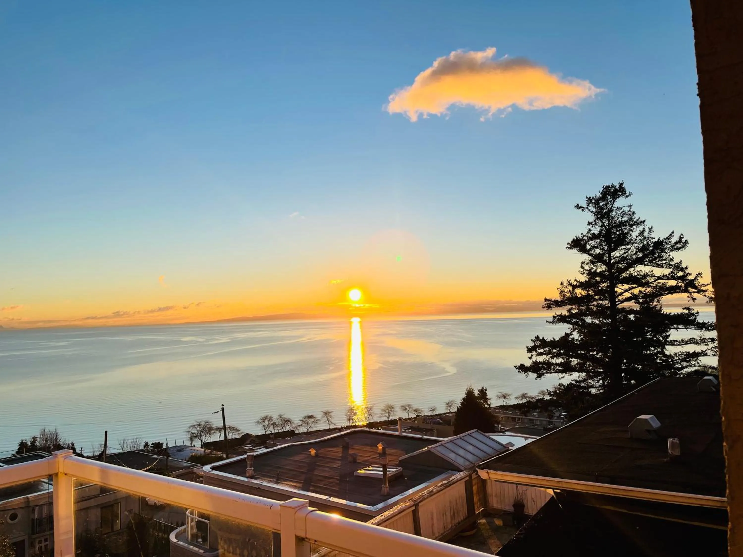 Sea view in Donna's Bed & Breakfast