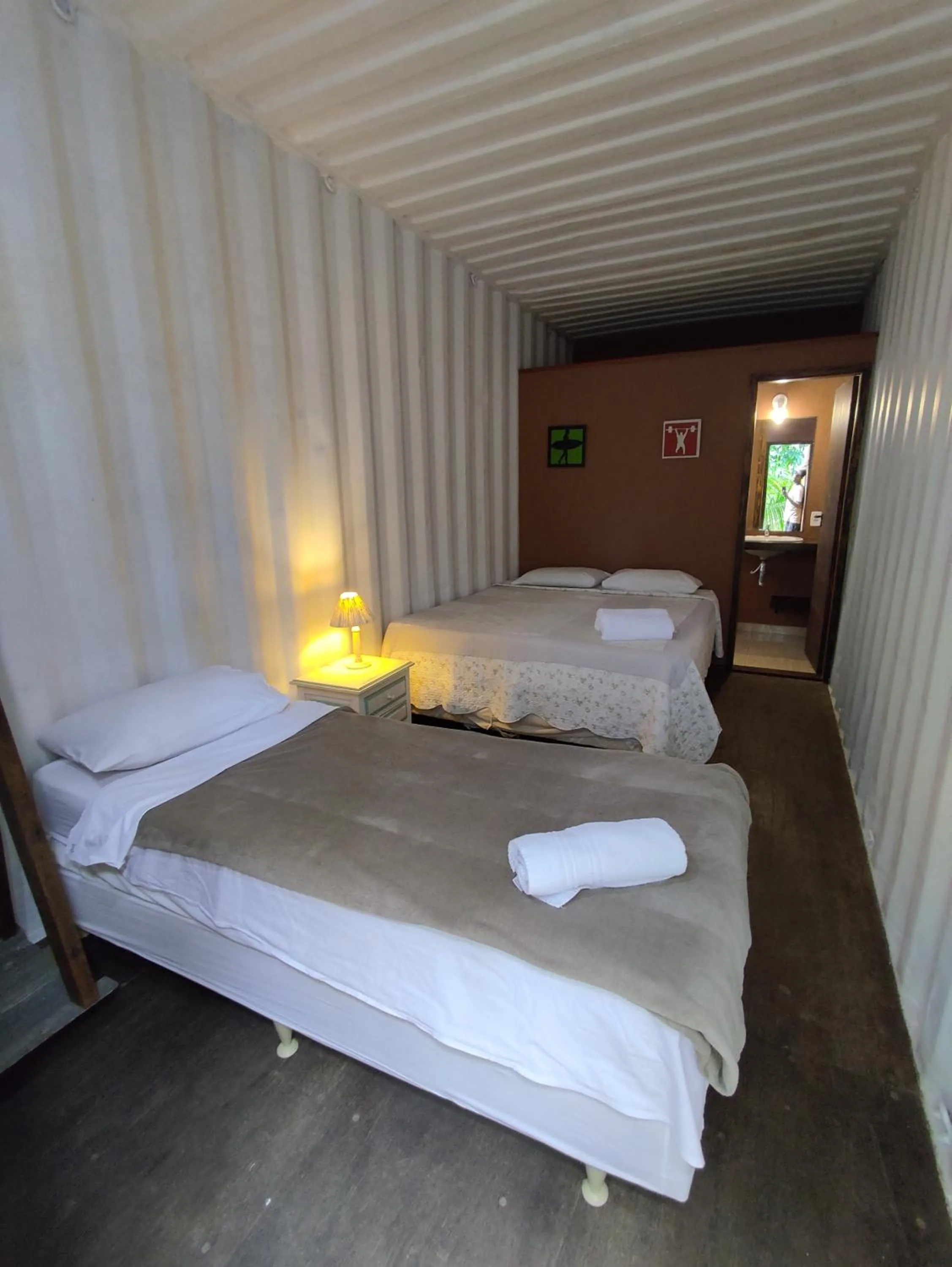 Bedroom, Bed in Container Eco Suítes