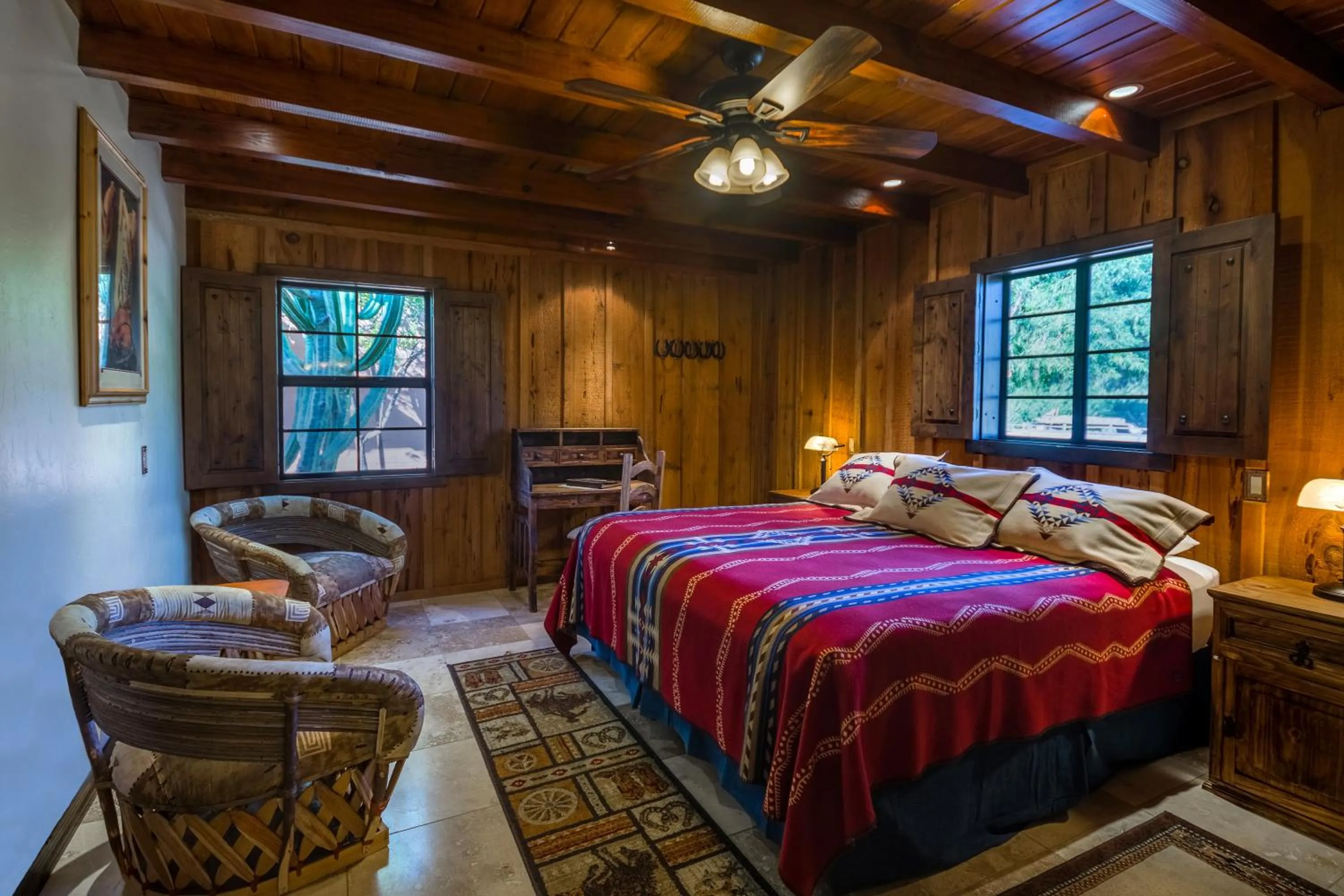 Photo of the whole room, Bed in White Stallion Ranch