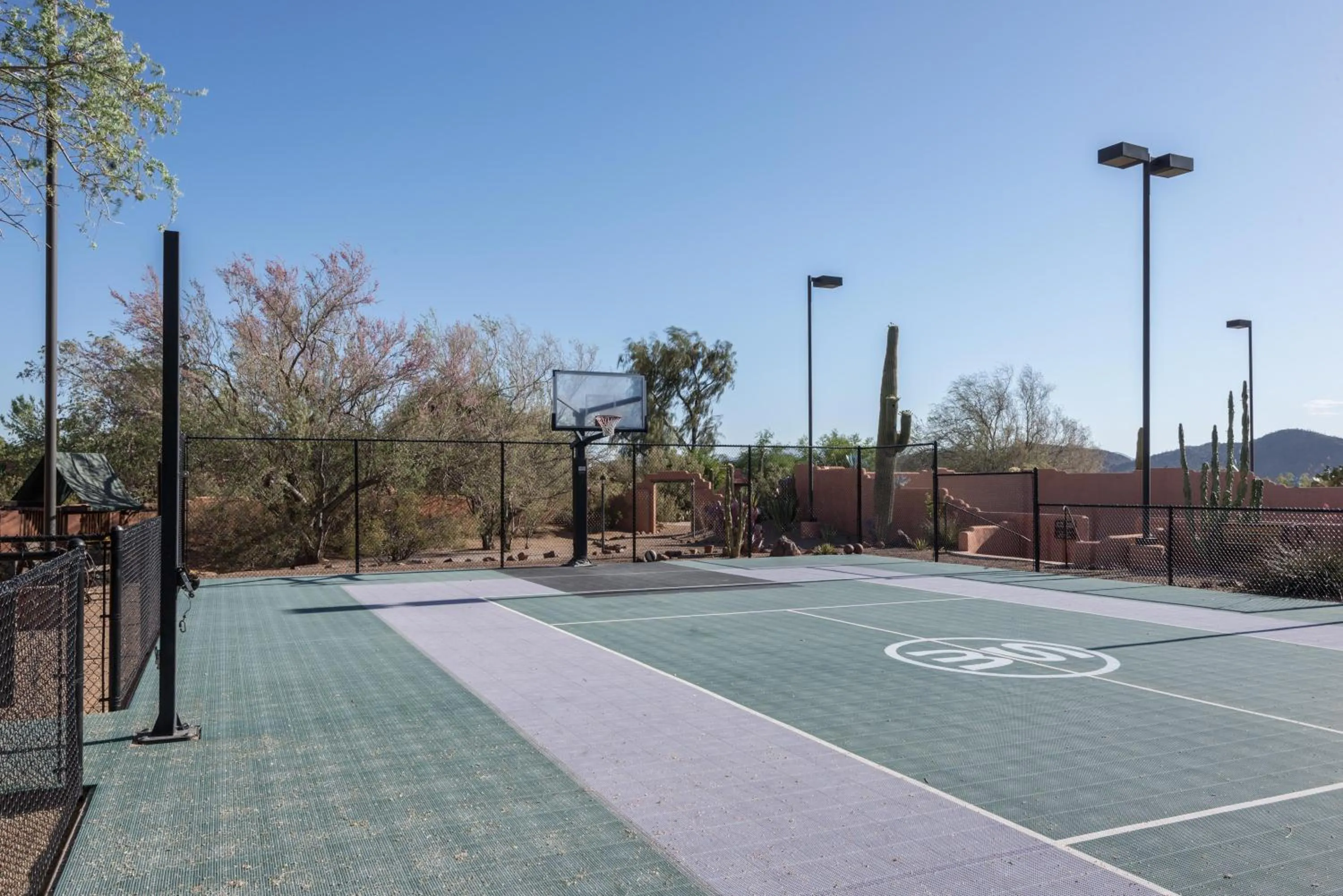 Area and facilities in White Stallion Ranch