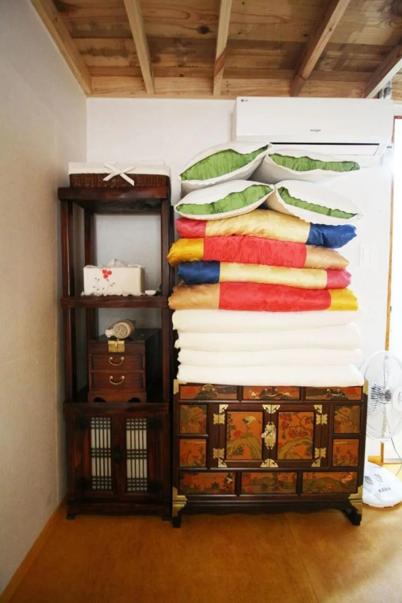 Bedroom in Sori poonggyung