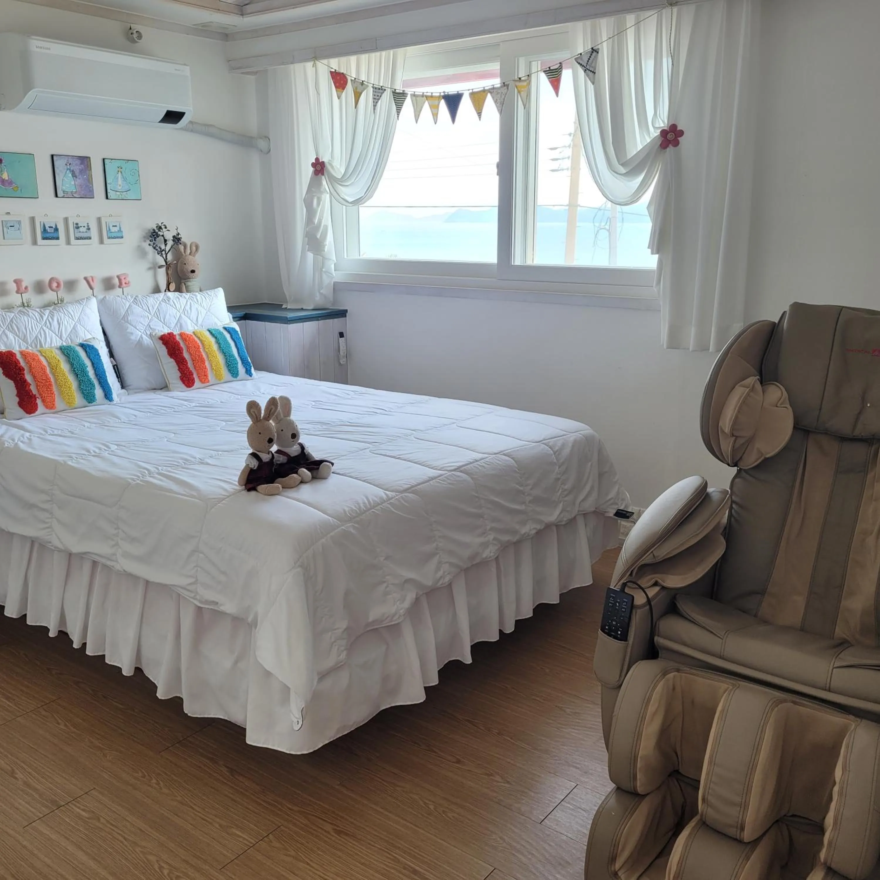 Bedroom, Bed in Soulmate Pension