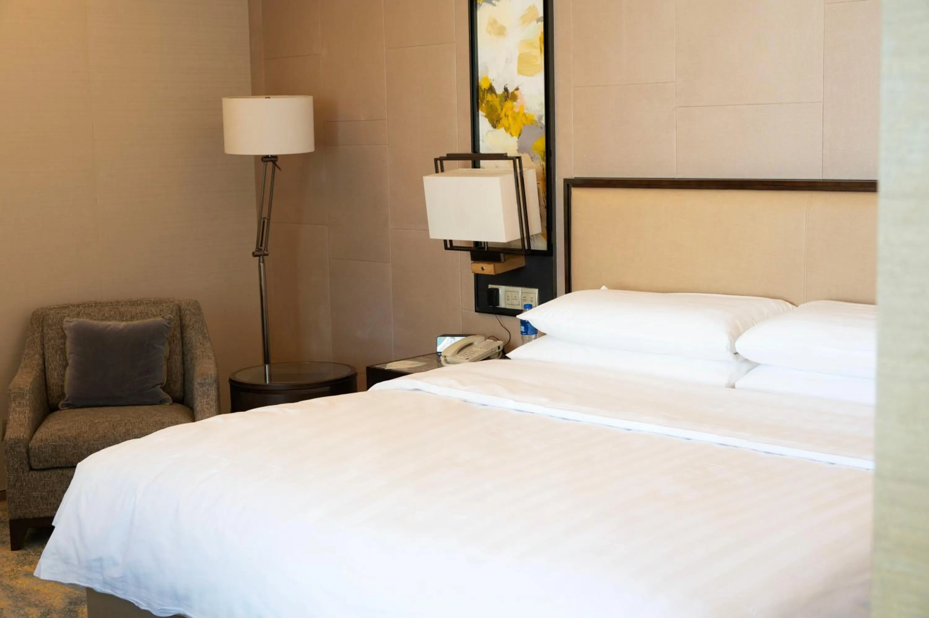 Bedroom, Bed in Shangri-La Songbei, Harbin