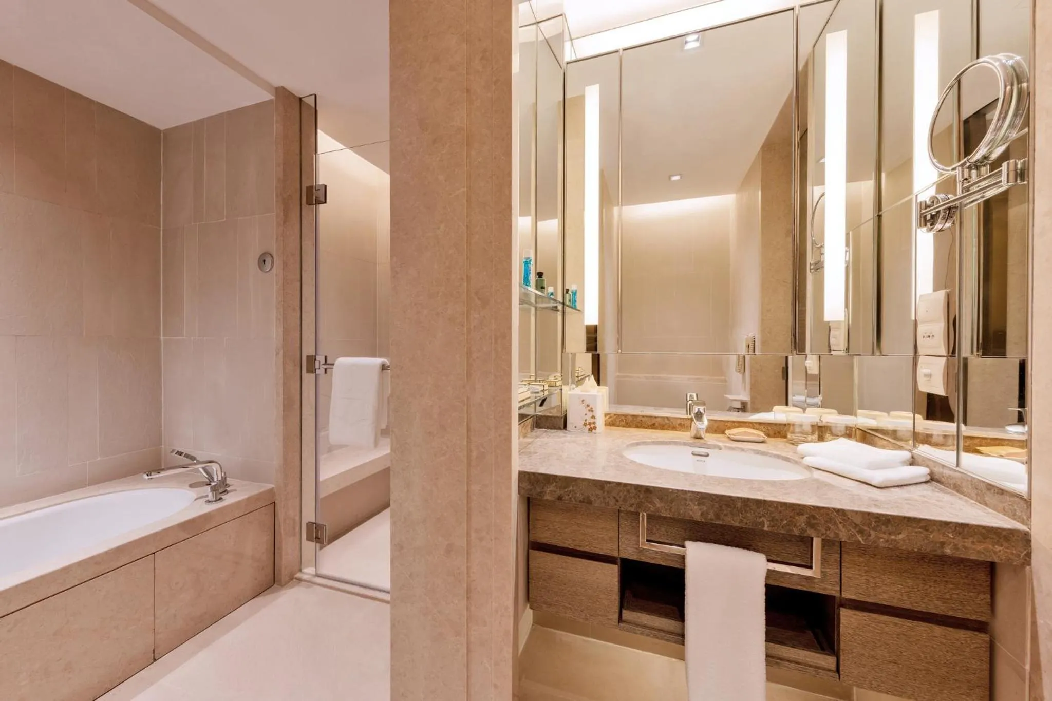 Toilet in Shangri-La Songbei, Harbin