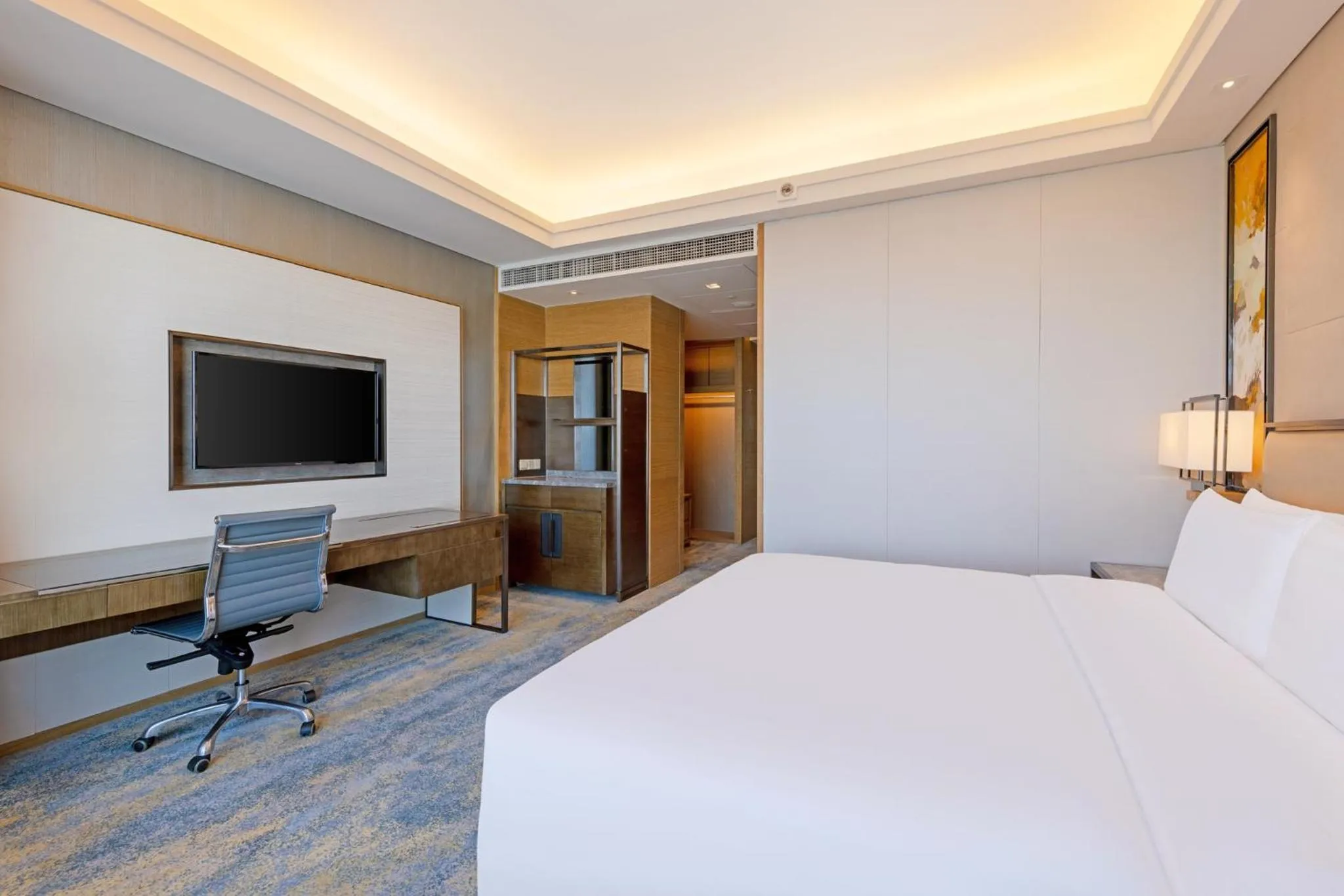 Photo of the whole room, Bed in Shangri-La Songbei, Harbin