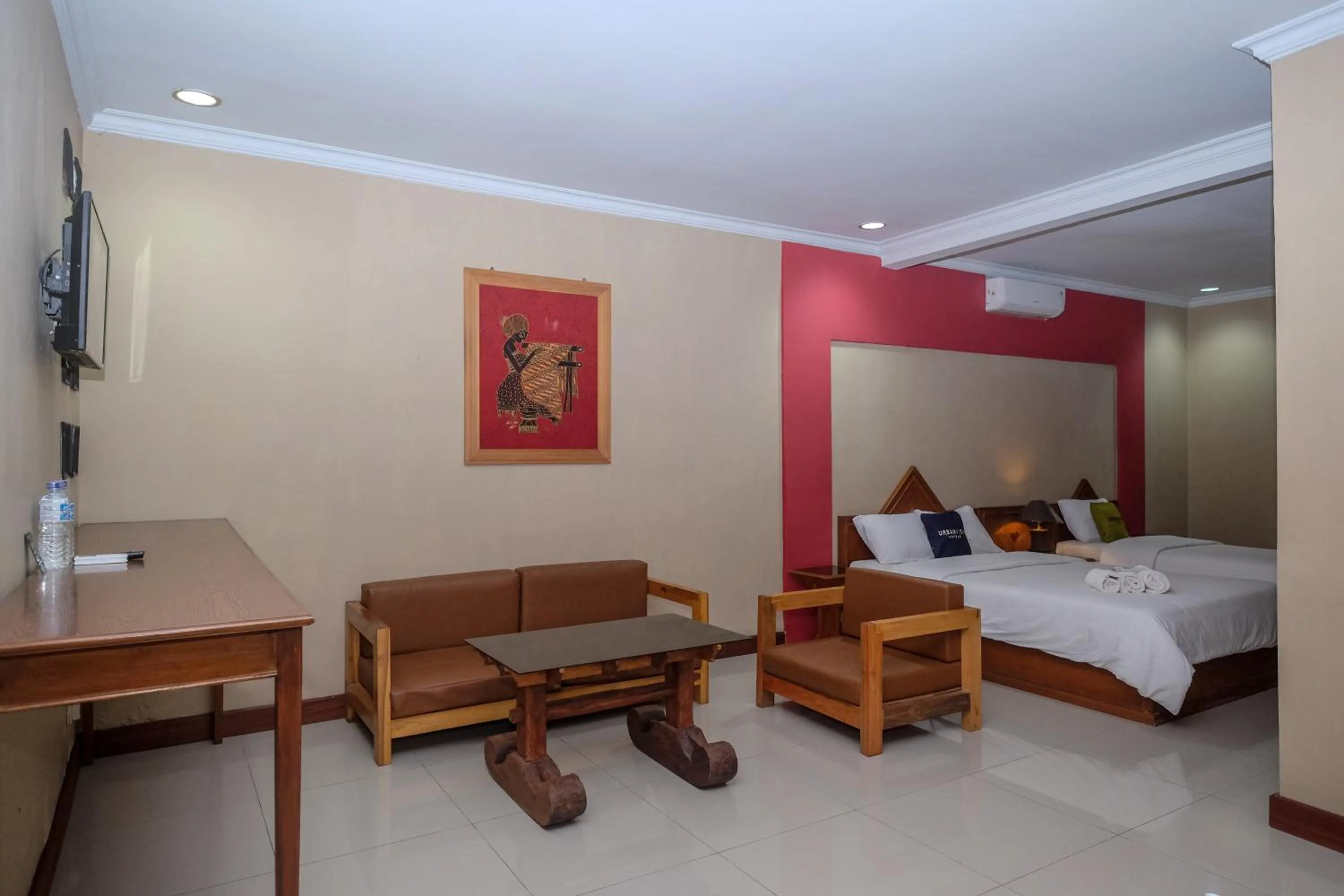 Bedroom, Bed in Urbanview Hotel Syariah Wisnugraha by RedDoorz