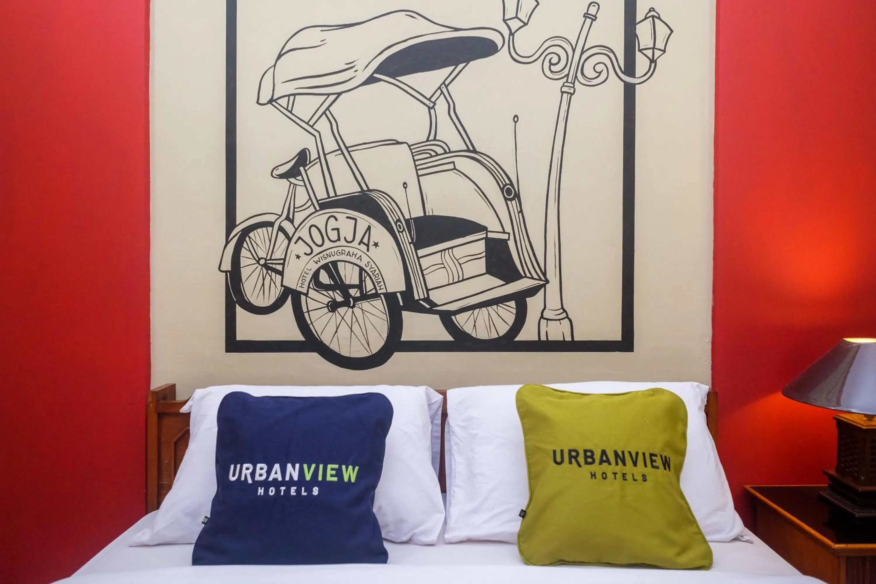 Bedroom, Bed in Urbanview Hotel Syariah Wisnugraha by RedDoorz