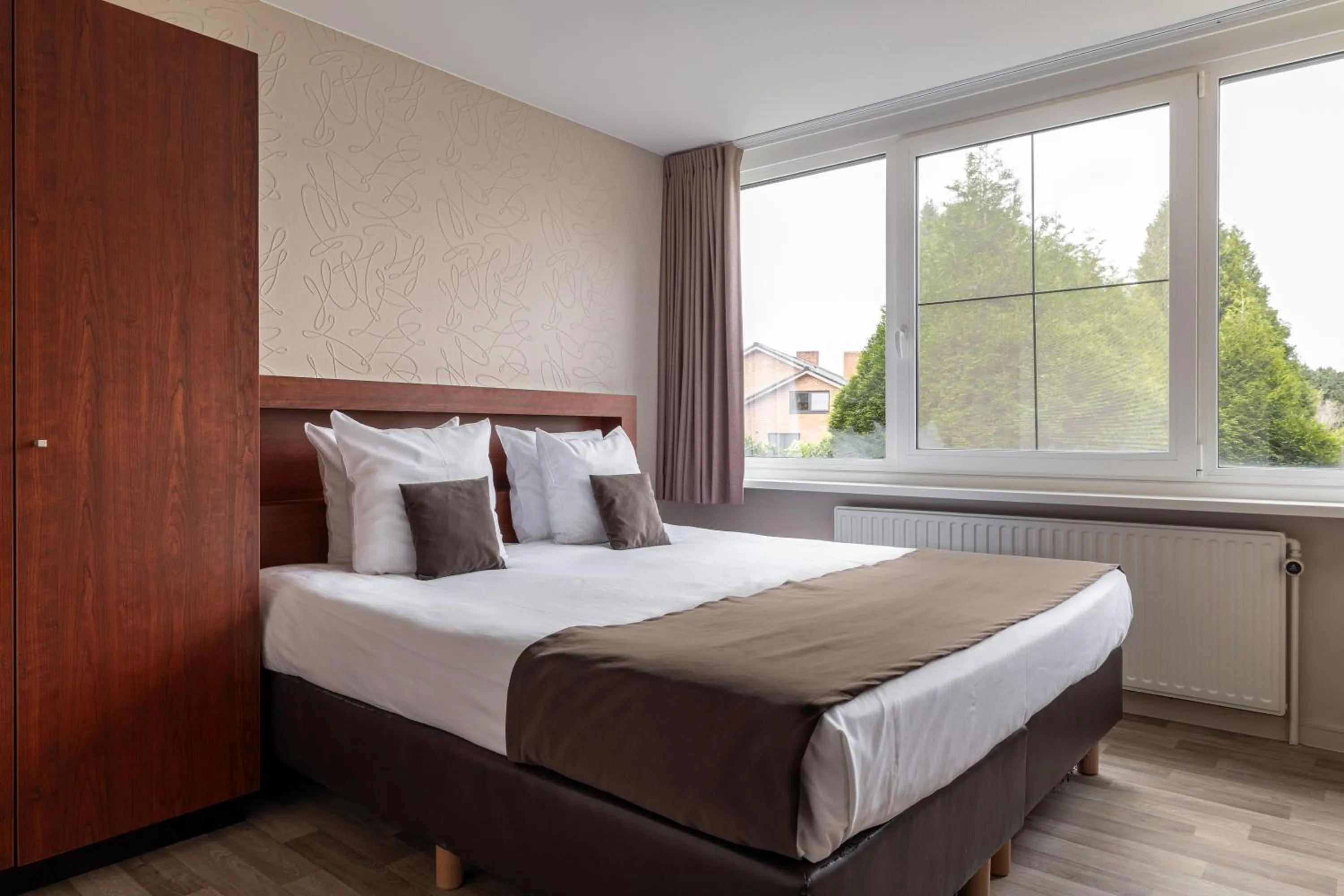 Photo of the whole room, Bed in Hotel Olympia in Bruges