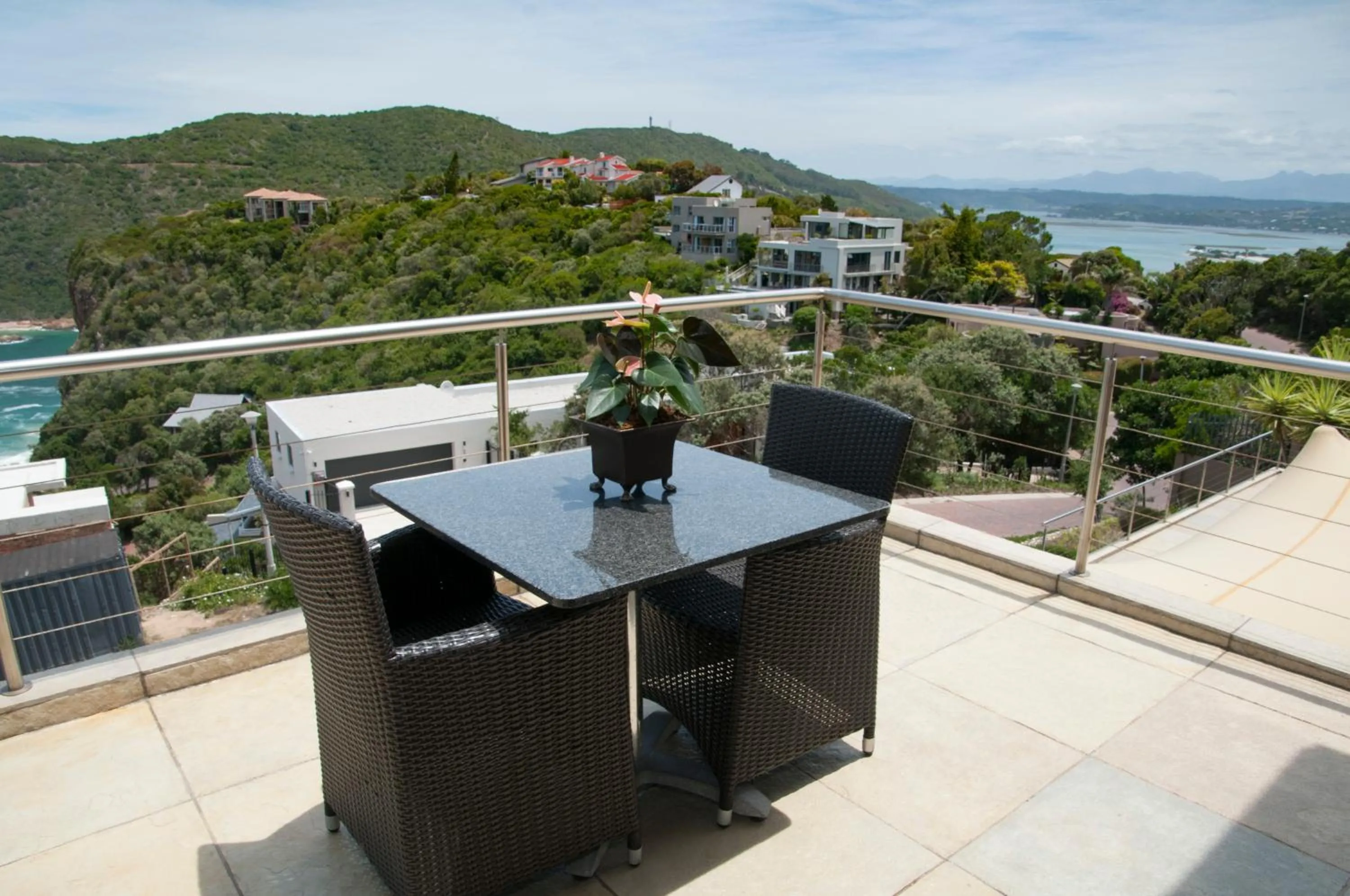 Lake view in The Mount Knysna