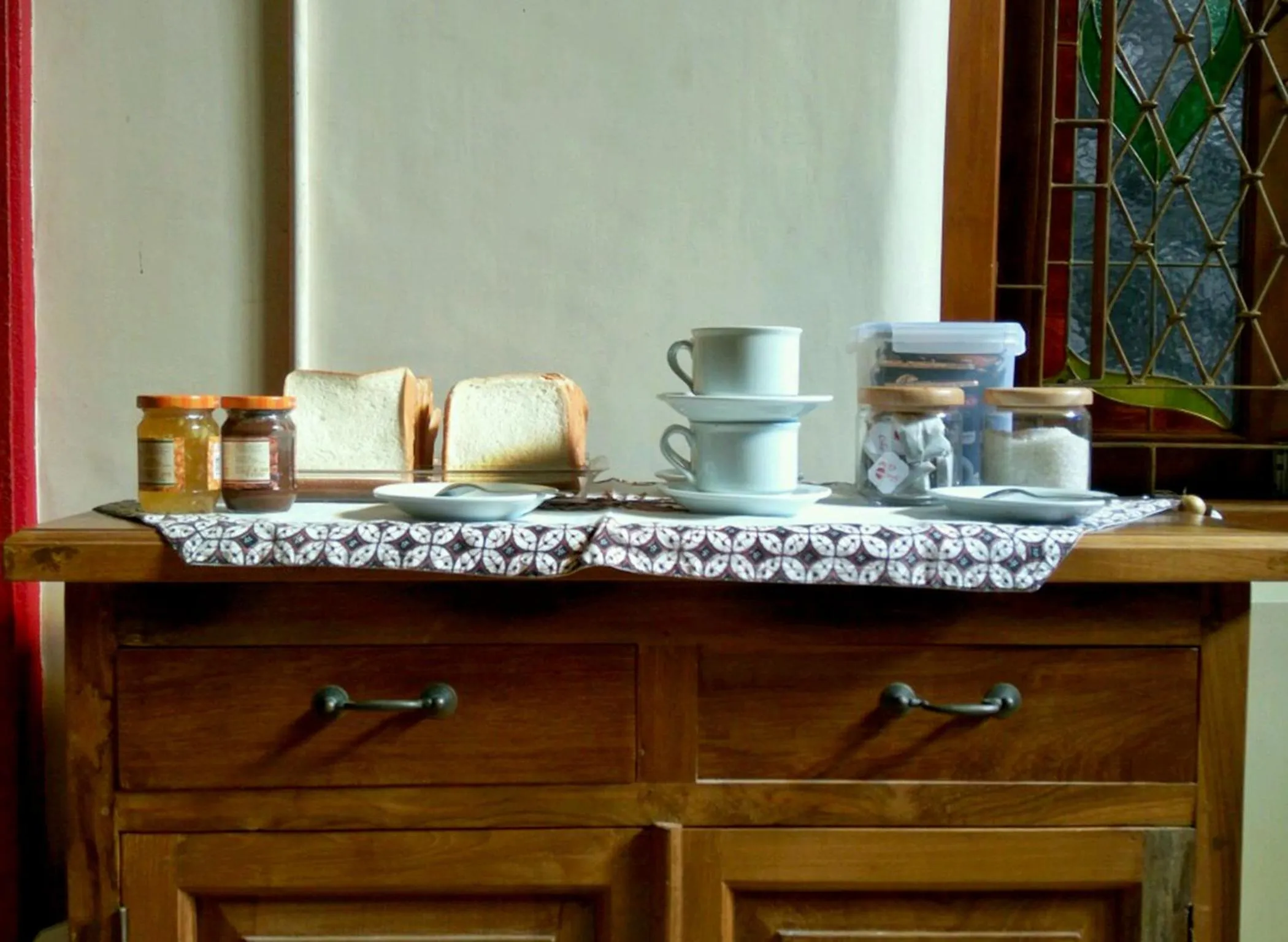 Food and drinks in Omah Pitoe Yogya Homestay