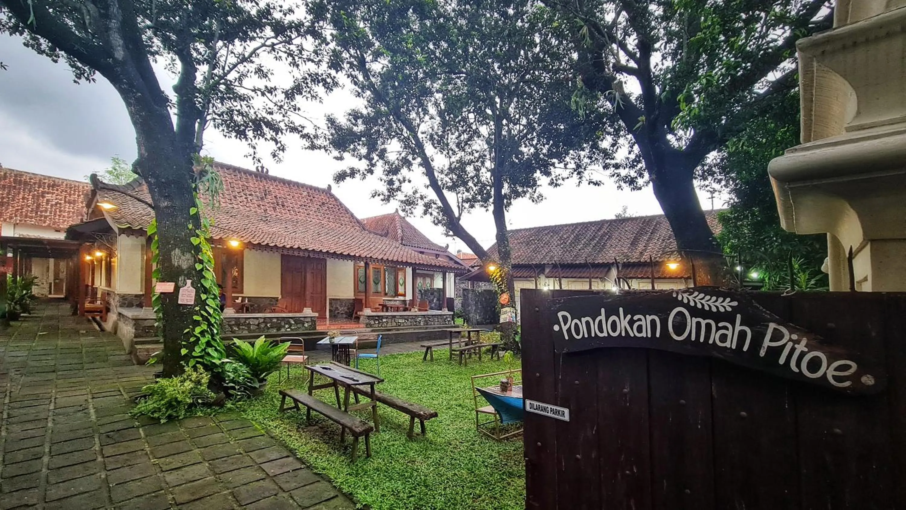 Property building in Omah Pitoe Yogya Homestay