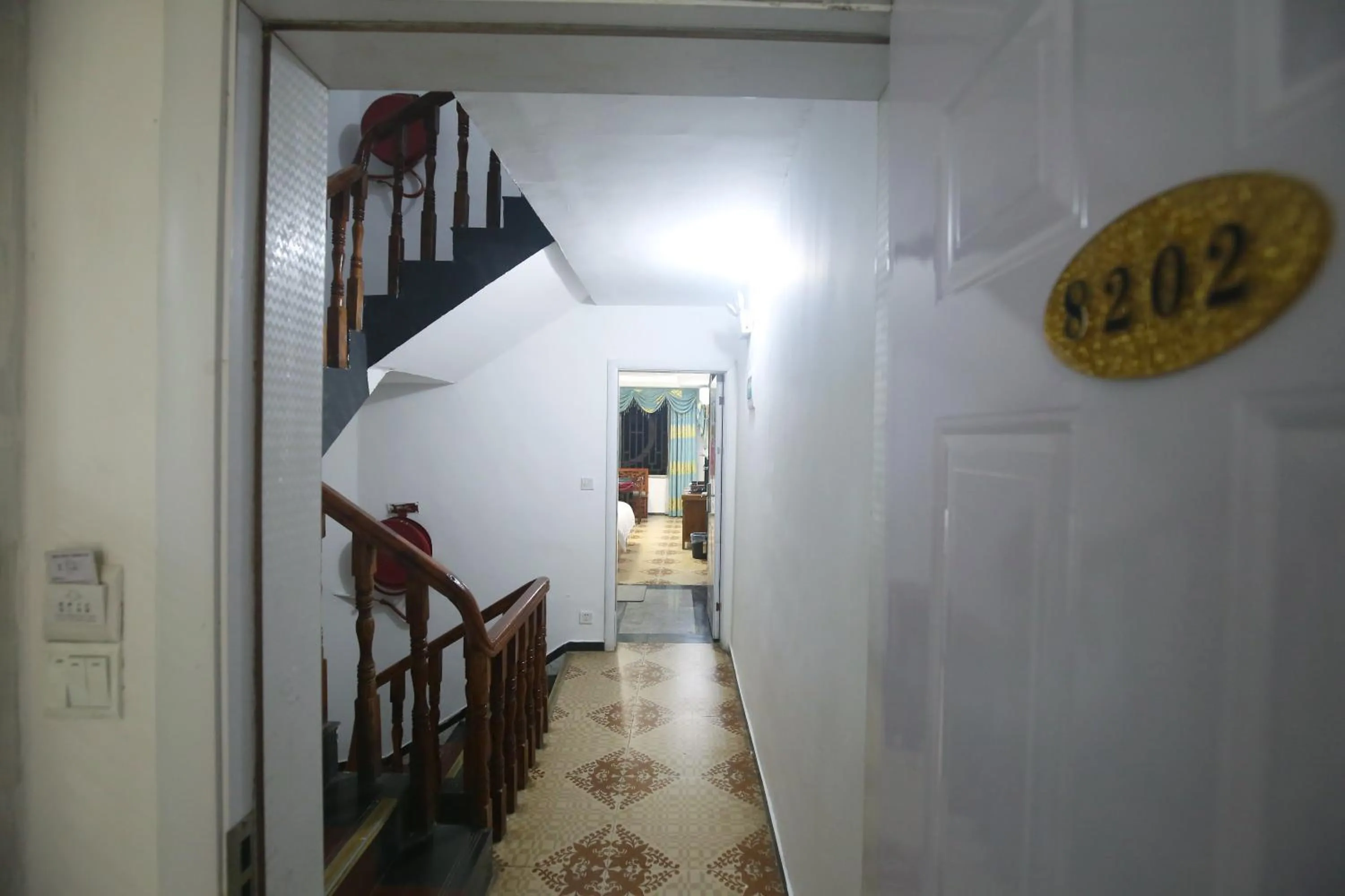 LQJ Riverside Guest House