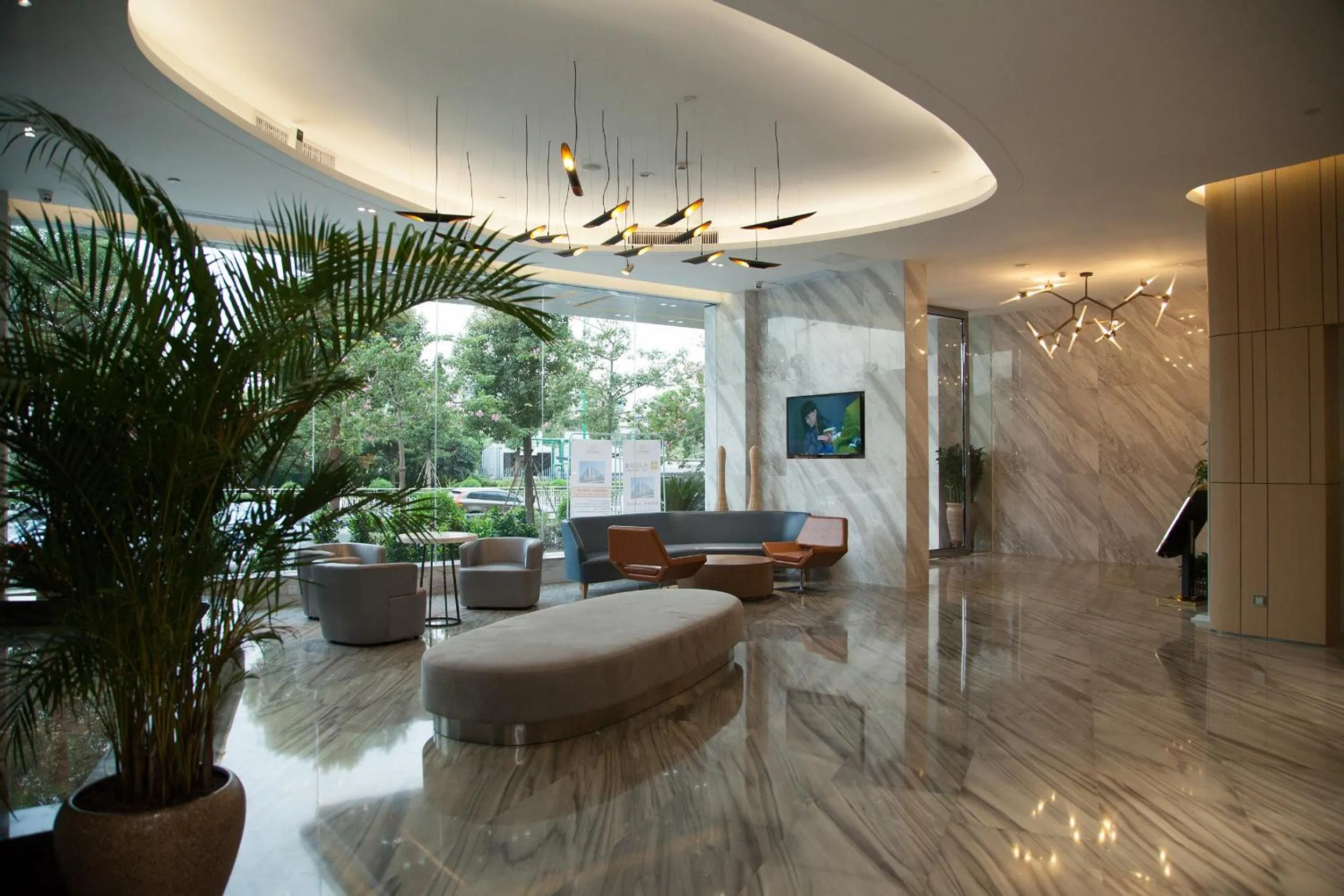 Lobby or reception in Qianhai Holiday Hotel