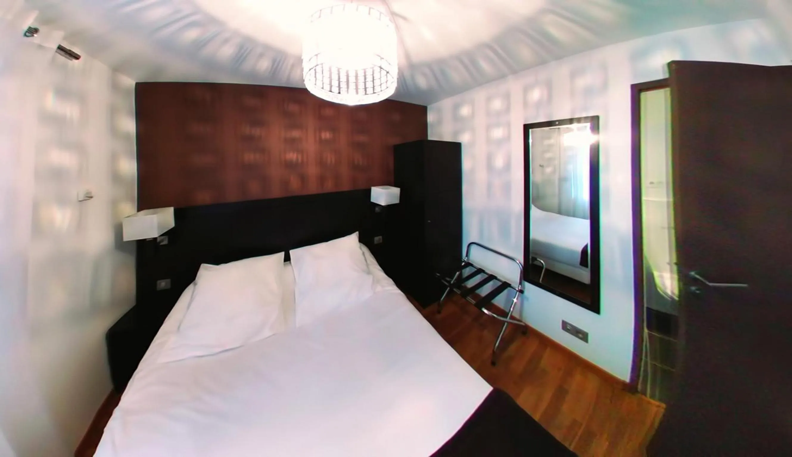 Bedroom in Hotel Au Bon Coin