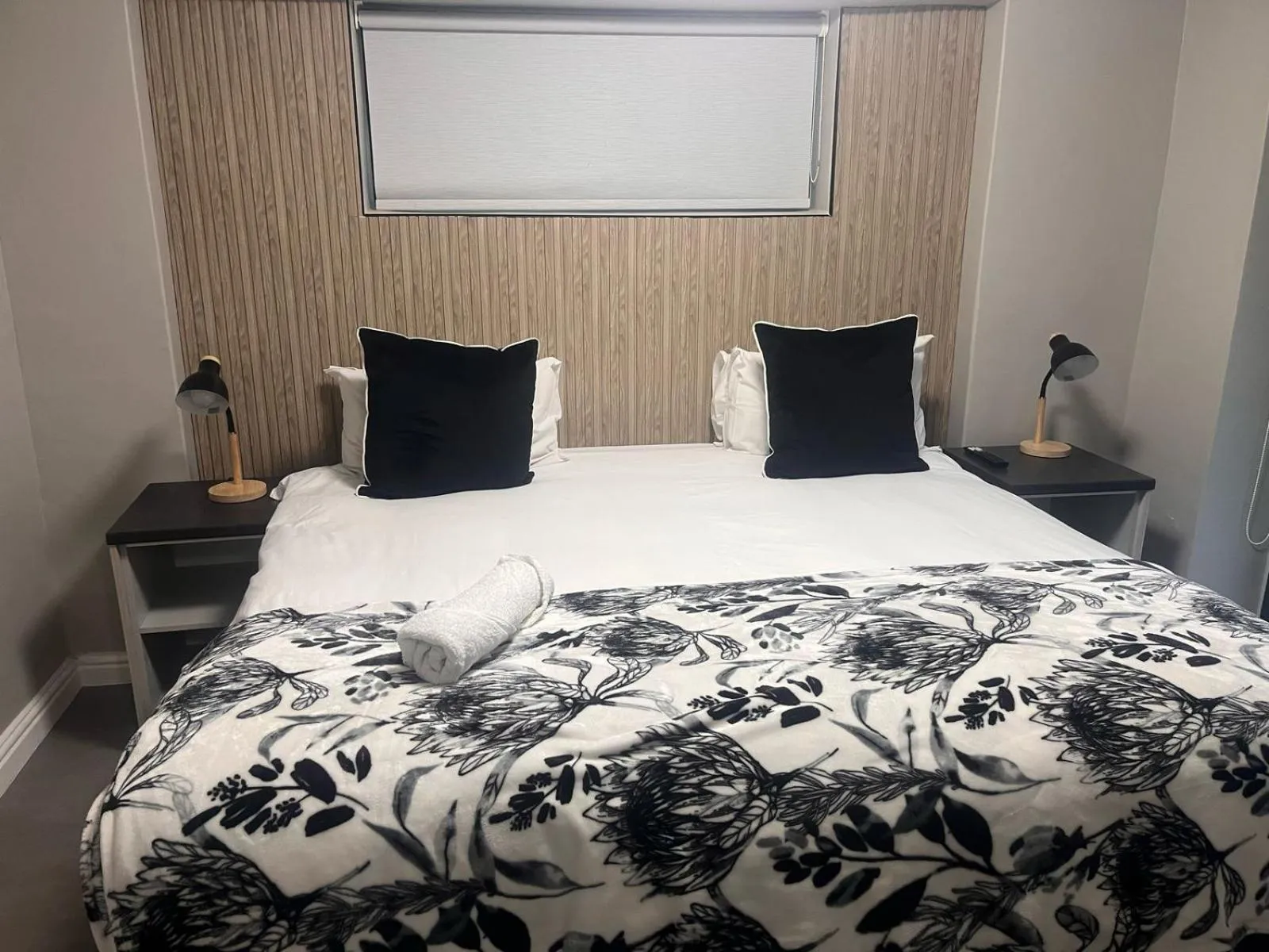 Bedroom, Bed in Du Kloof Lodge