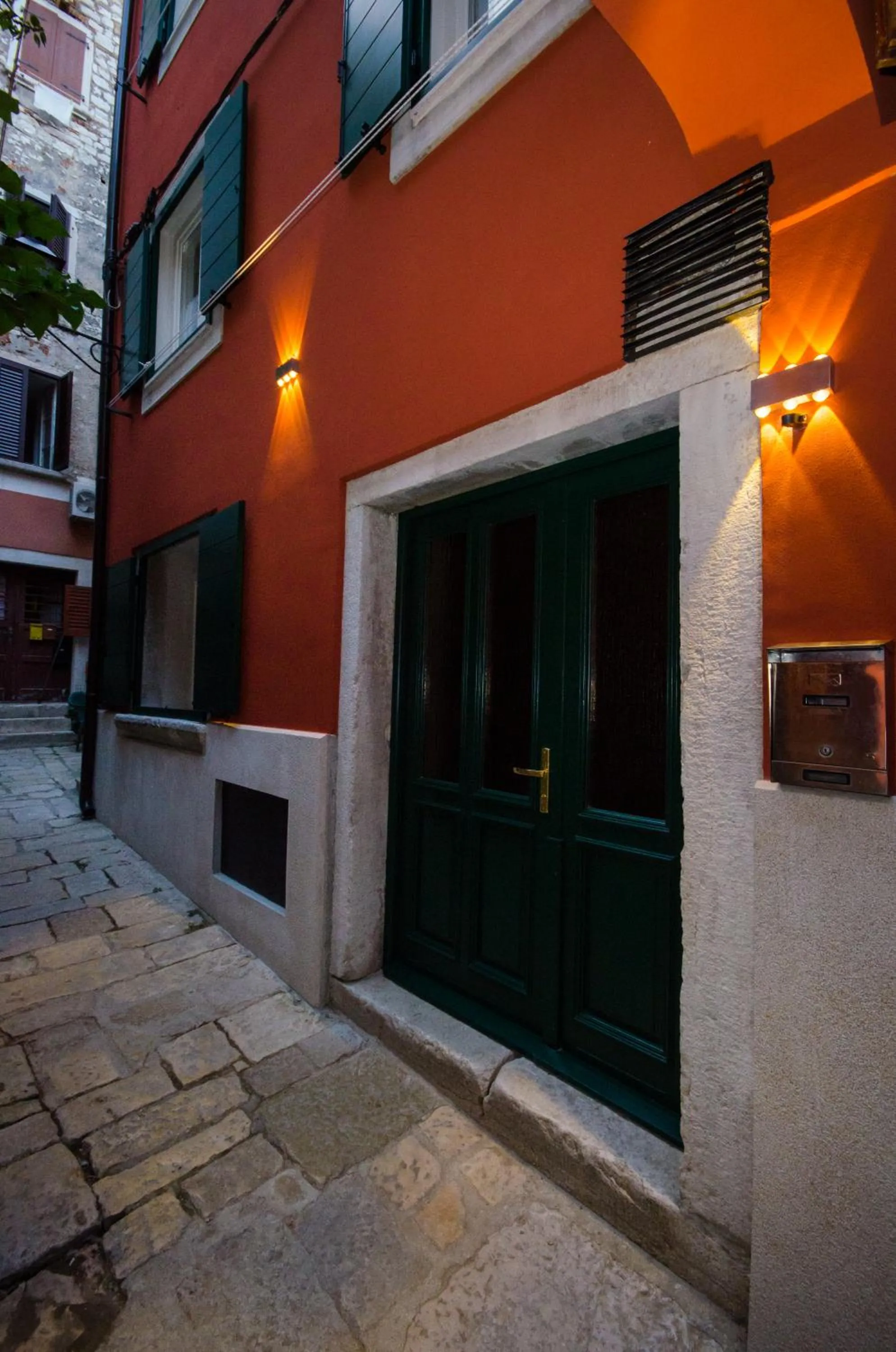 Facade/entrance in Casa Matteotti