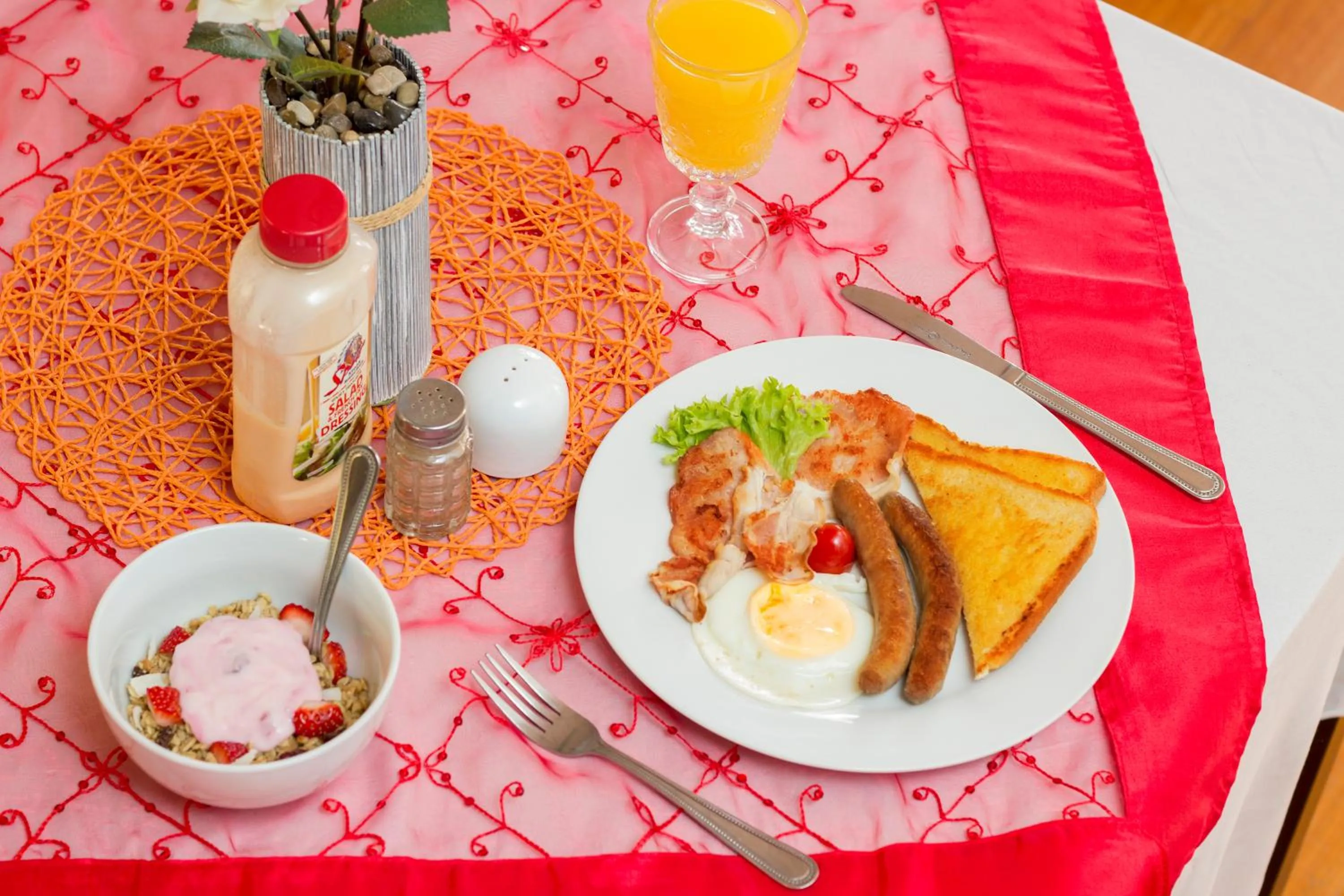 Breakfast in King Guest Lodge