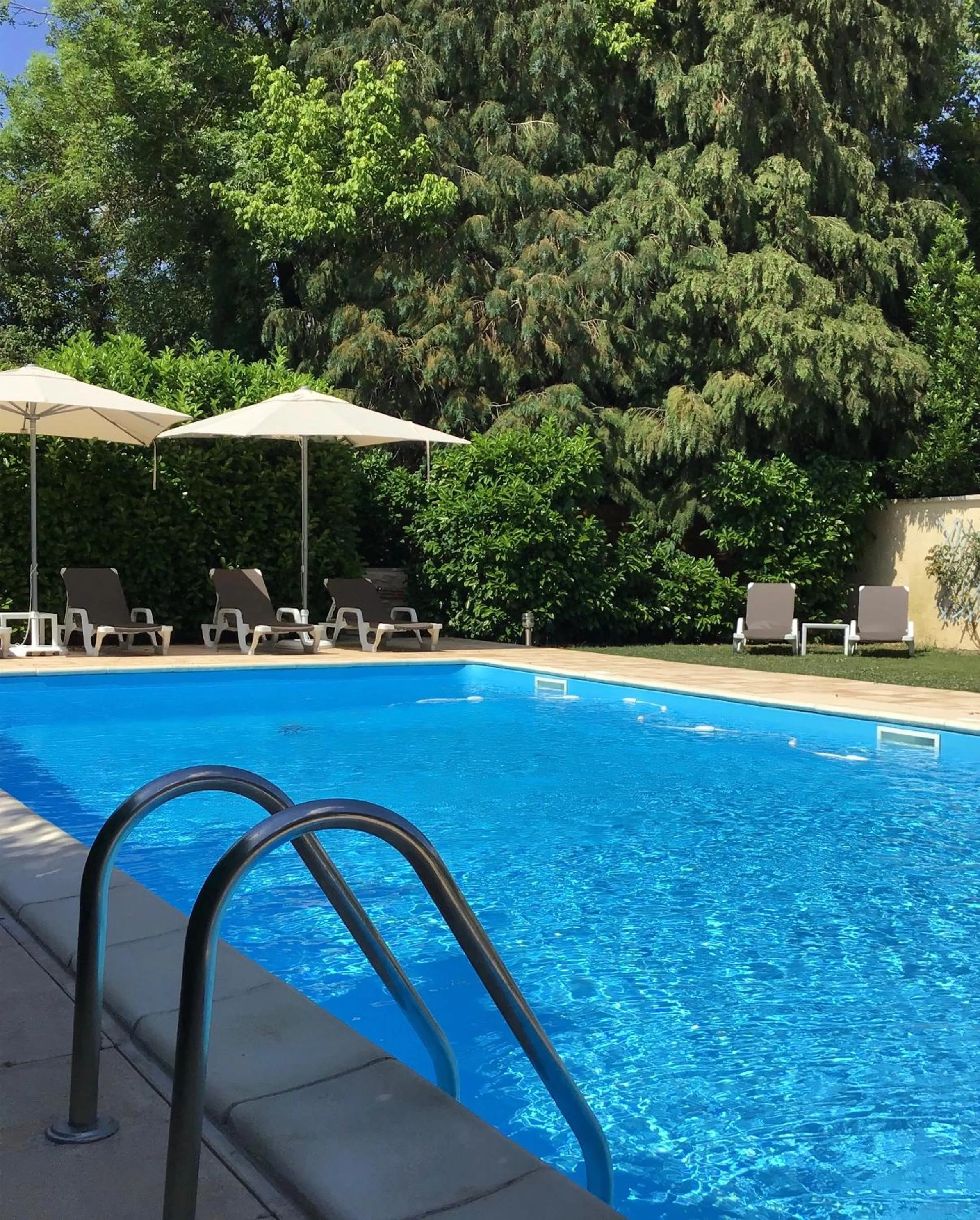 Swimming pool in Brit Hotel Europ Bergerac