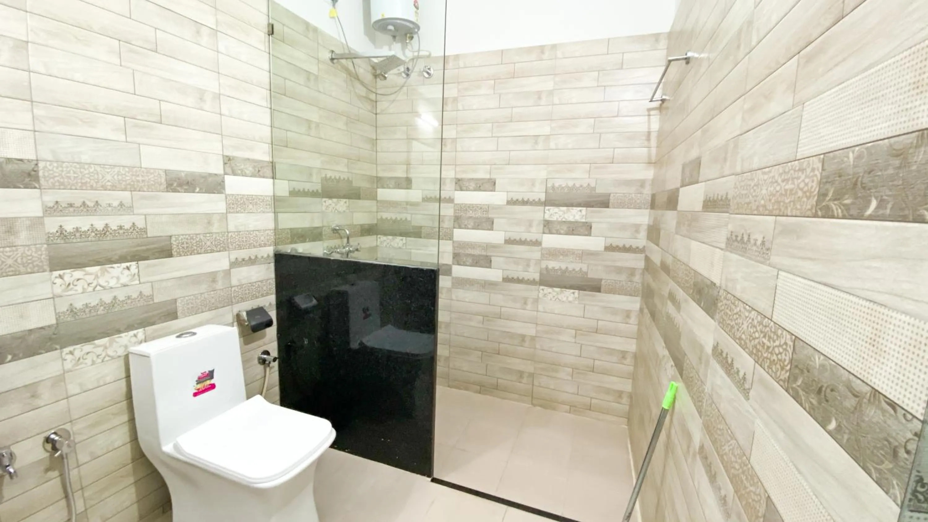 Bathroom in Jaisalmer Hostel Crowd