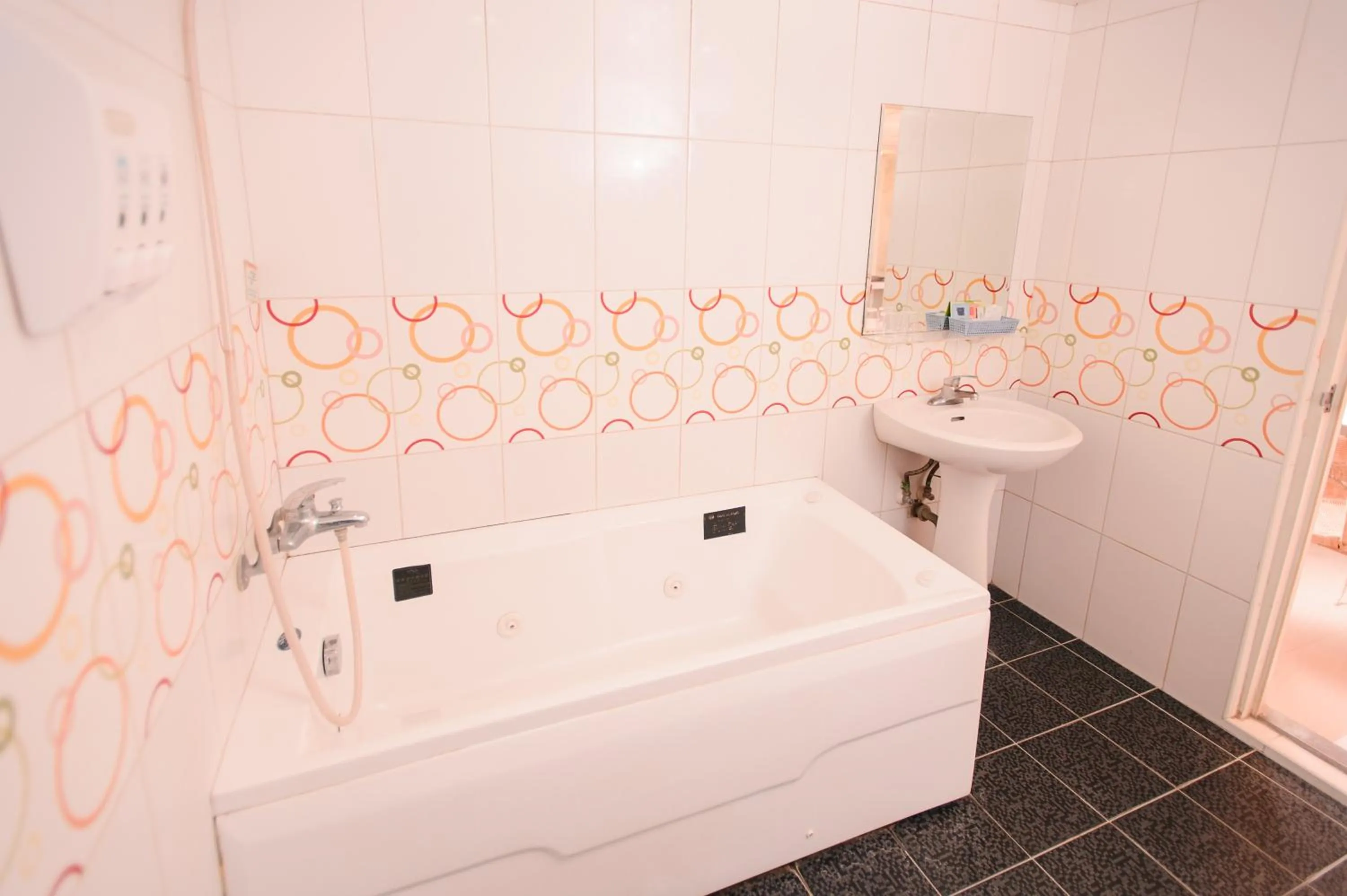 Bathroom in Beethoven Express Hotel