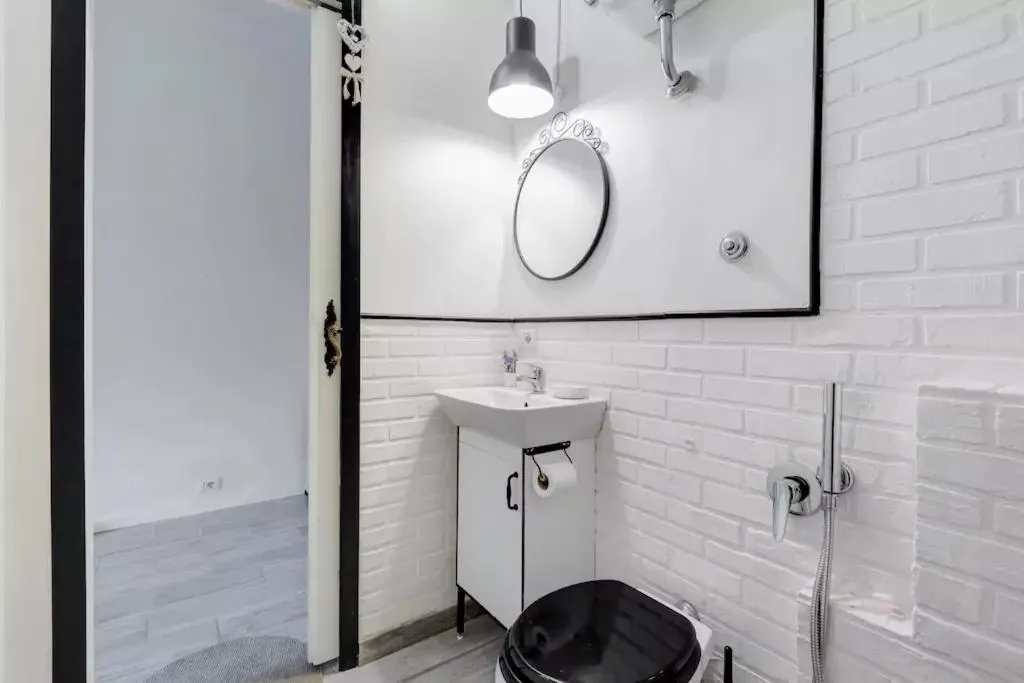 Moonlight Inn Guesthouse