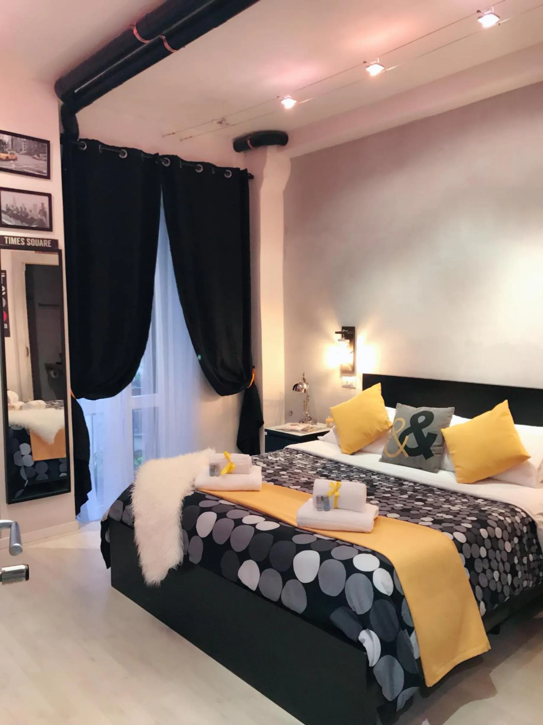 Bed in Moonlight Inn Guesthouse