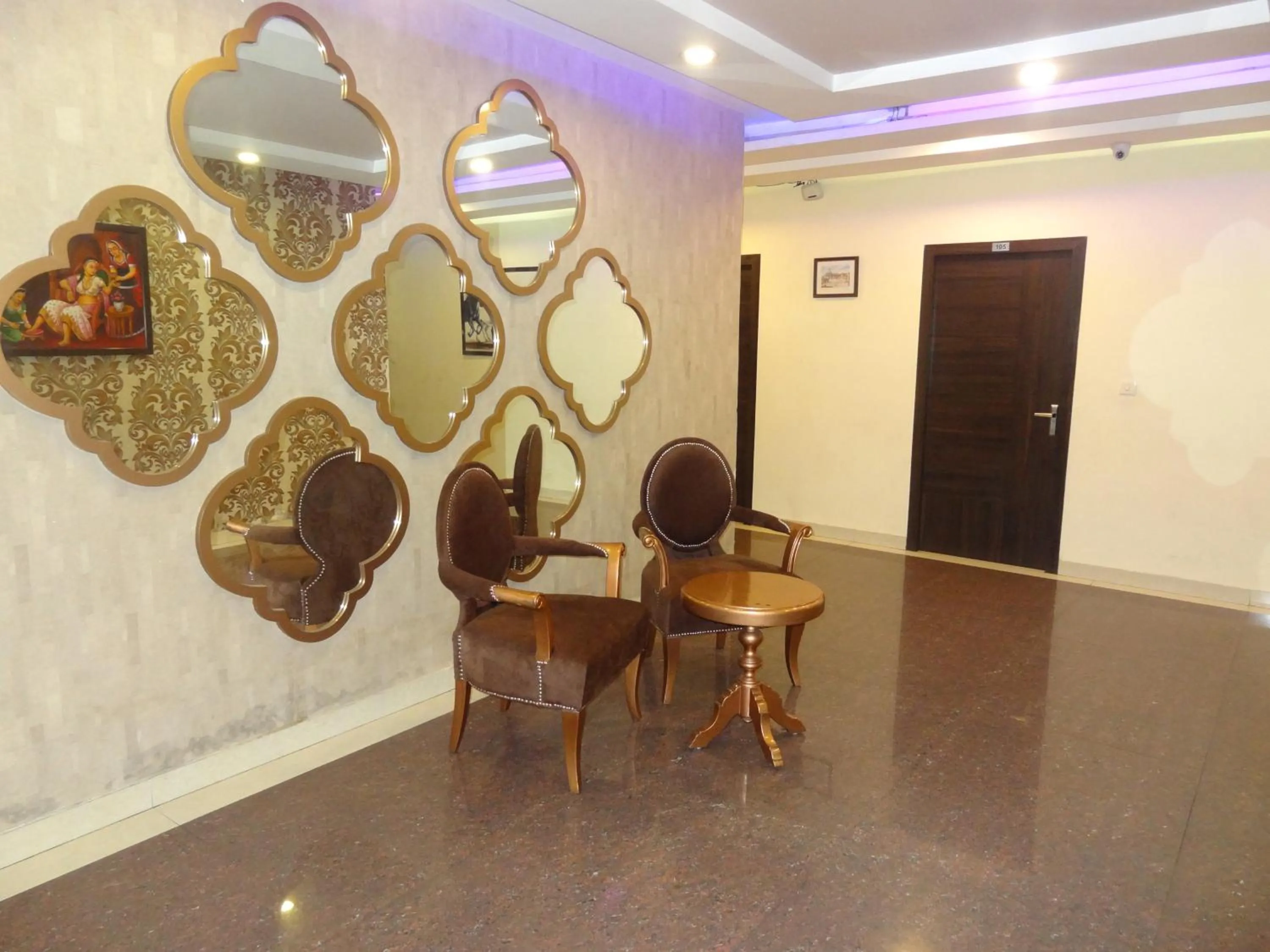 Restaurant/places to eat in JM Vistaraa