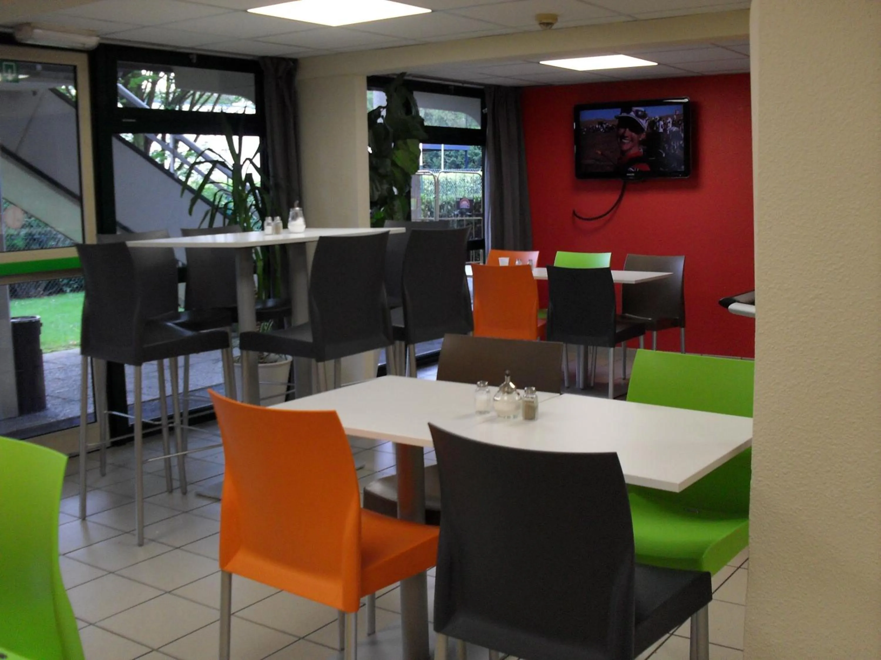 Restaurant/places to eat in Premiere Classe Liege / Luik