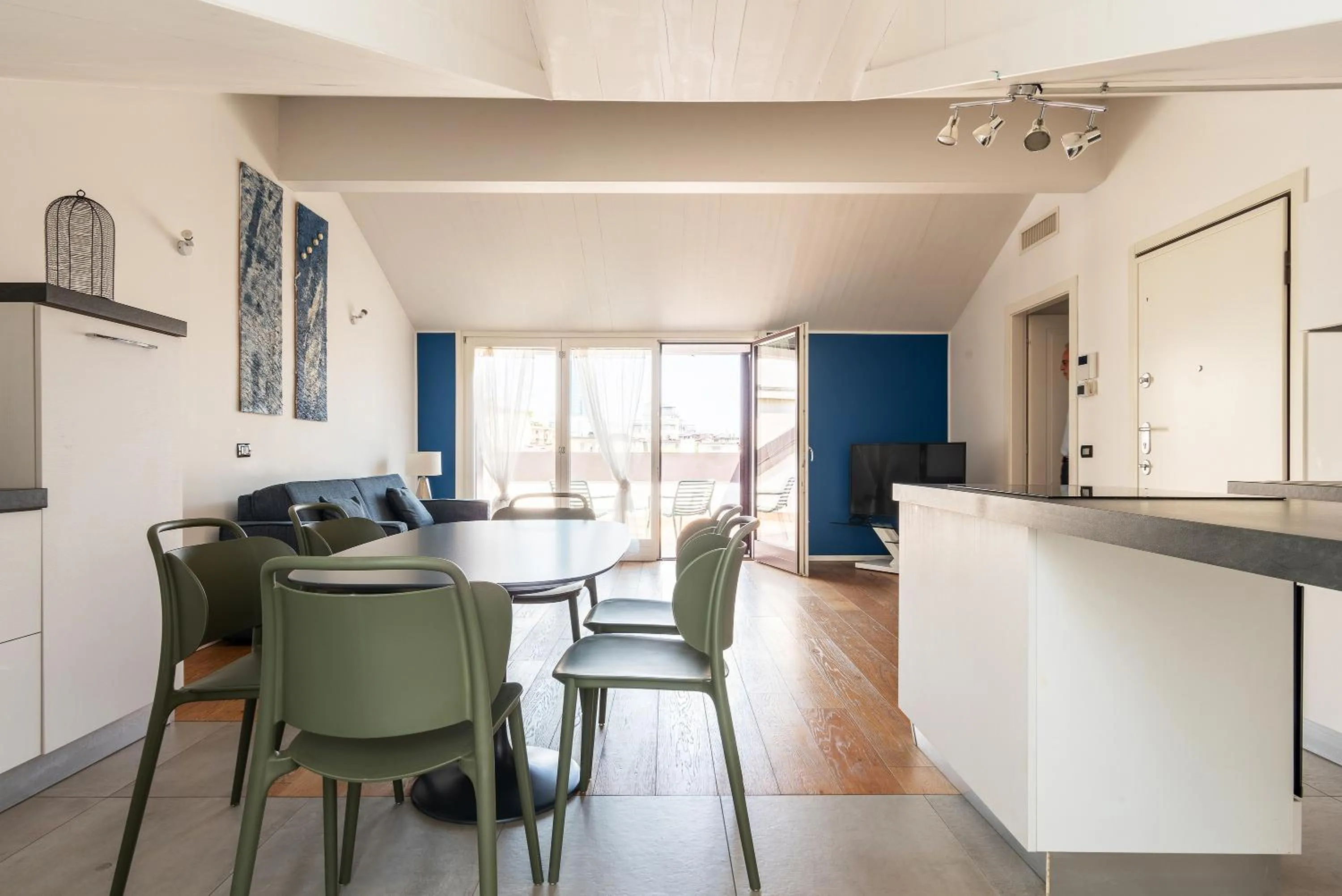 easyhomes - Brera Luxury Suites