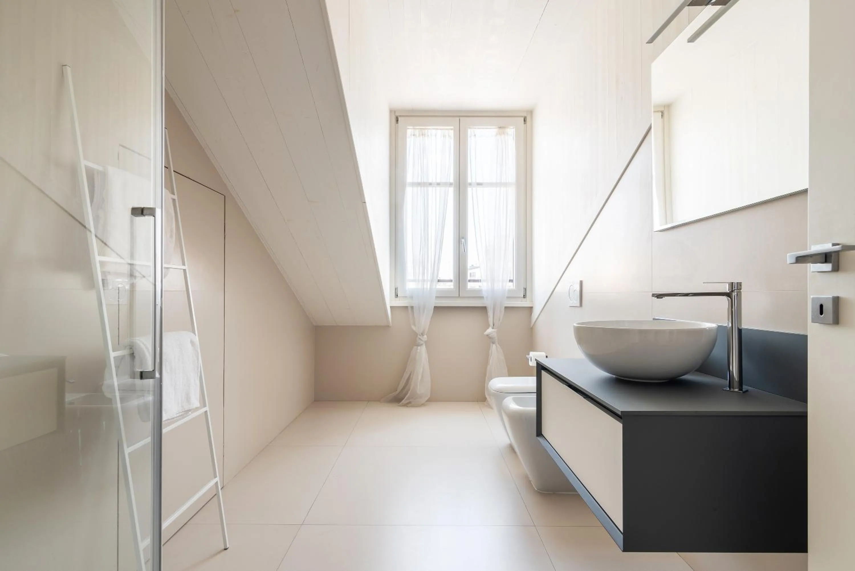 Bathroom in easyhomes - Brera Luxury Suites