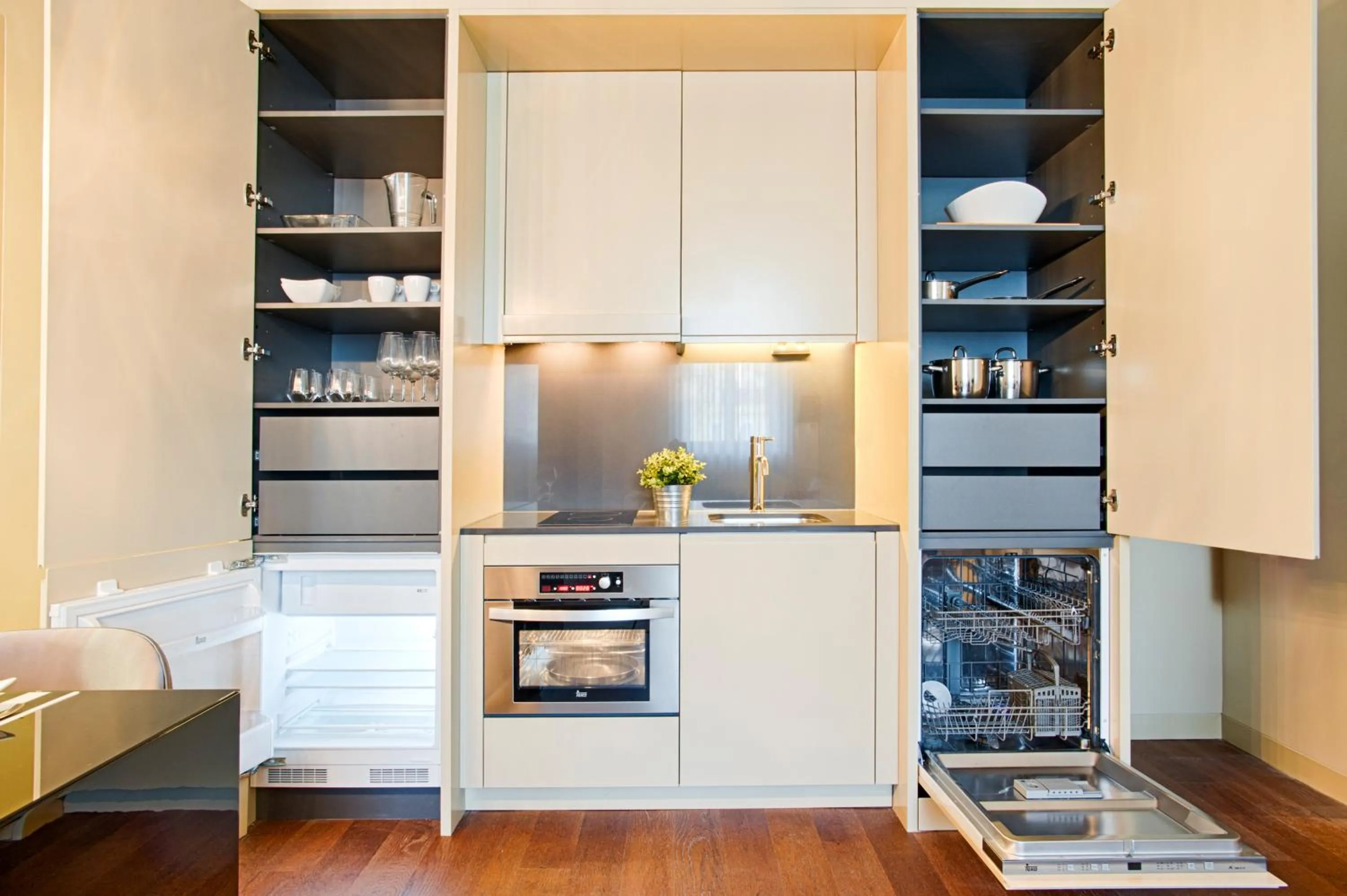 Kitchen or kitchenette in Lisbon Finestay 8 Building Apartments