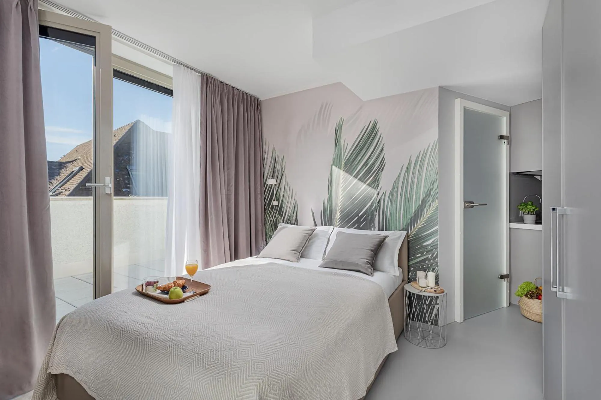 Photo of the whole room in VISIONAPARTMENTS Lucerne - contactless check-in