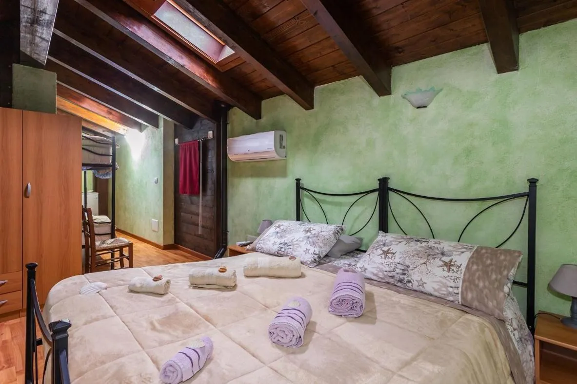 Photo of the whole room, Bed in Affittacamere Shardana