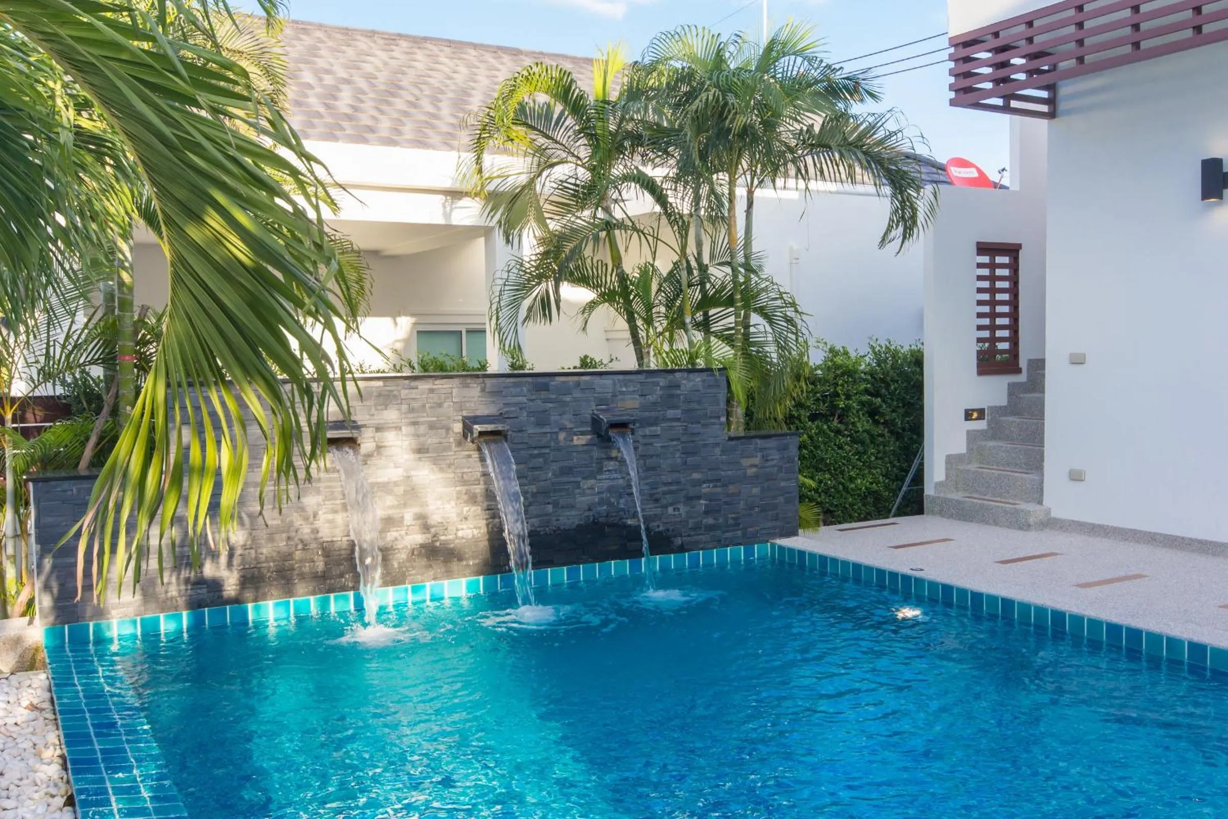 Swimming pool in Luxury House in Hua Hin