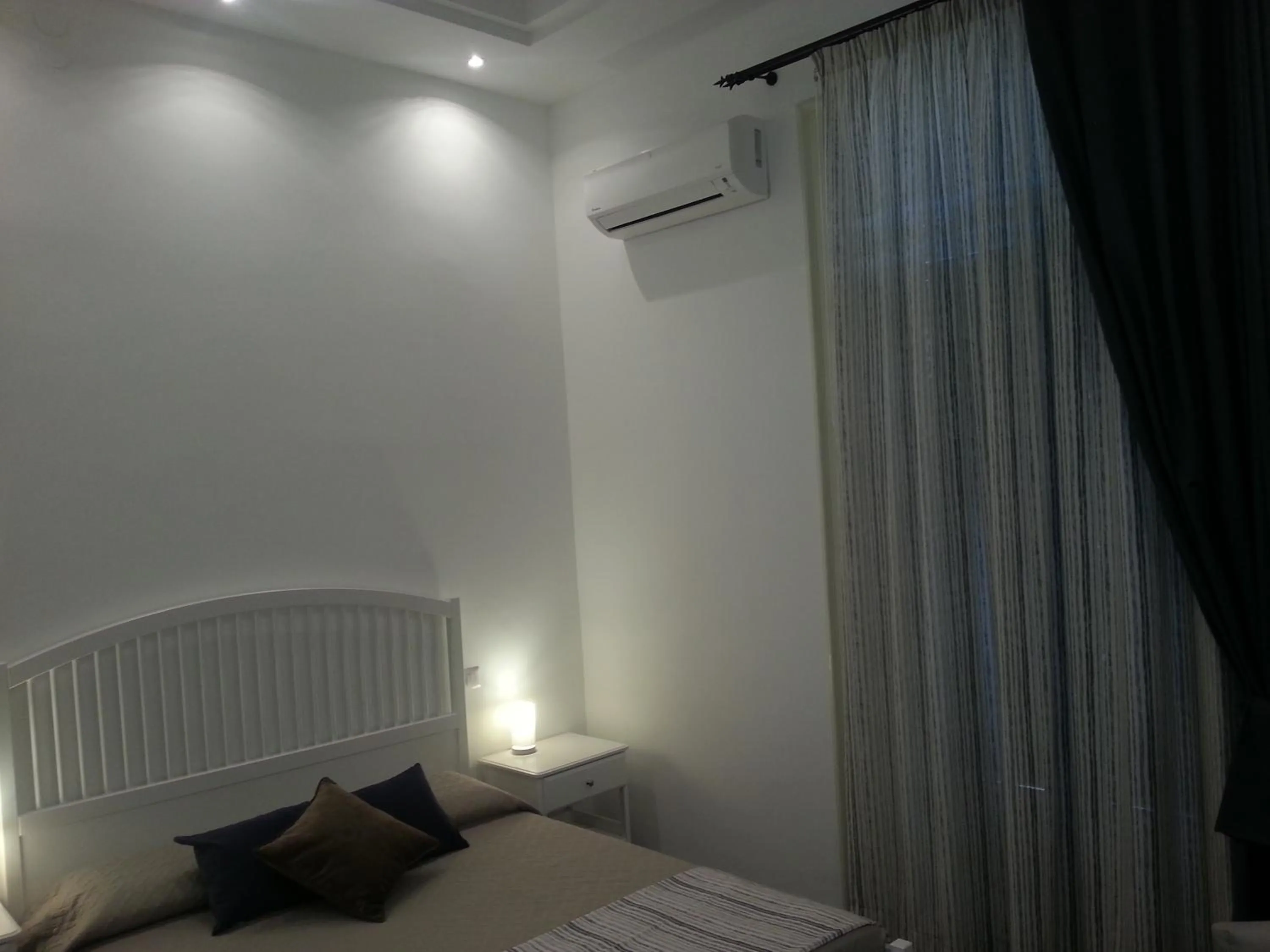 Photo of the whole room, Bed in Ai Lattarini House