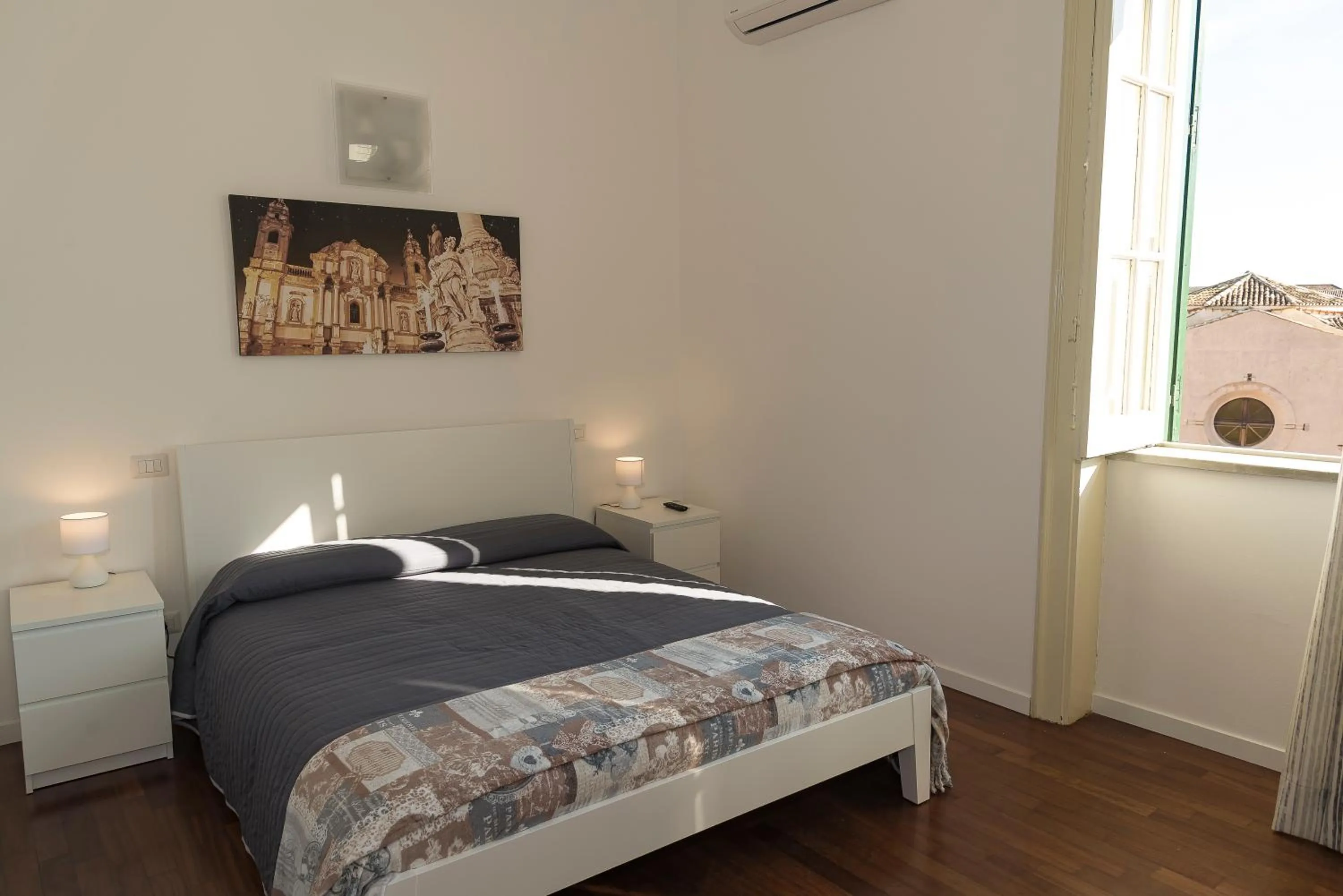 Photo of the whole room, Bed in Ai Lattarini House