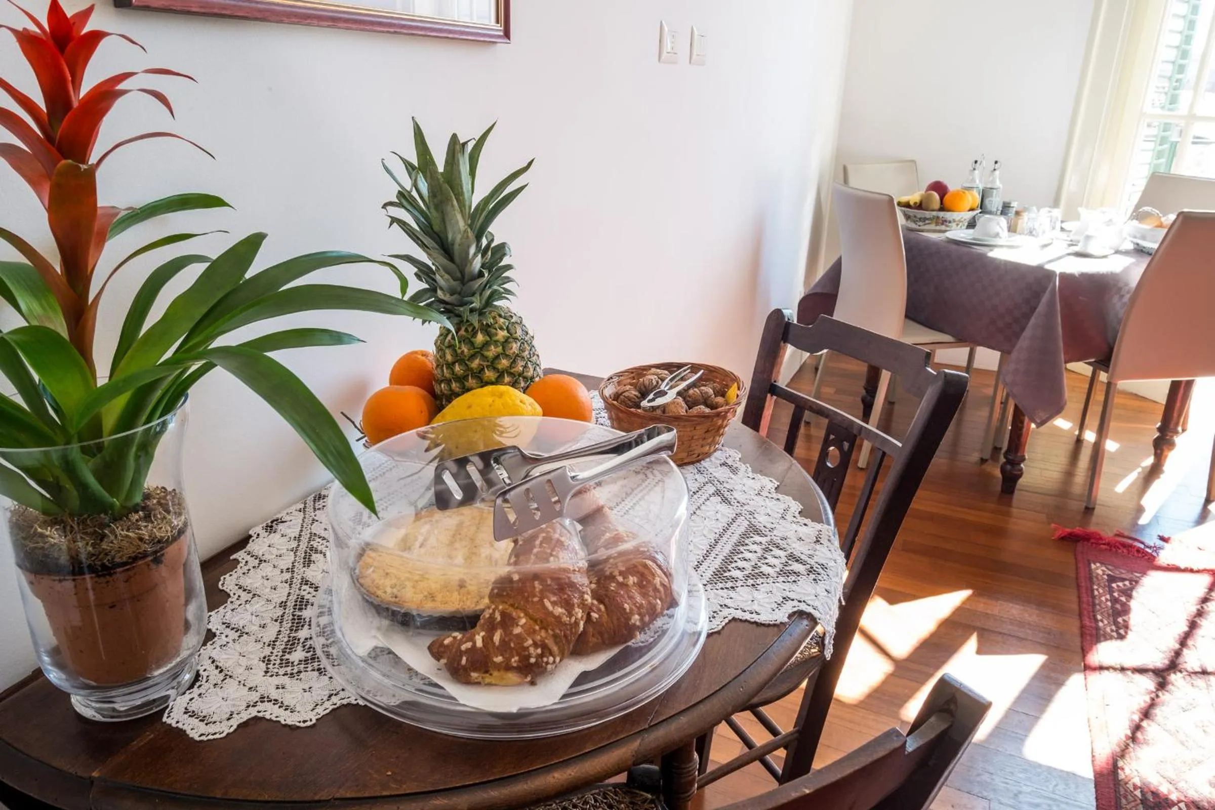 Buffet breakfast in Ai Lattarini House