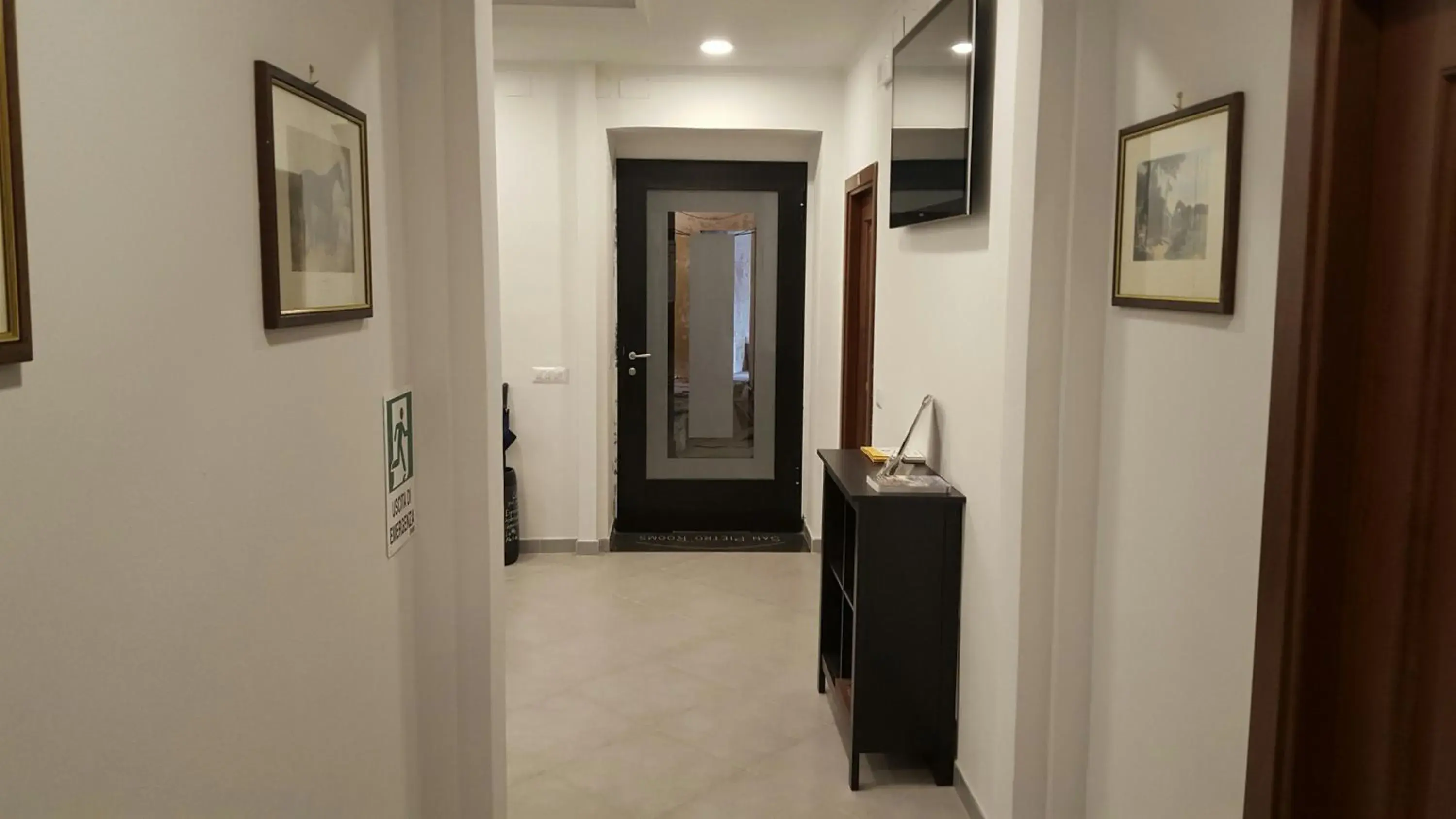Classic Double or Twin Room - single occupancy in Wonderful Time Rome Classic Double or Twin Room - single occupancy in Wonderful Time Rome