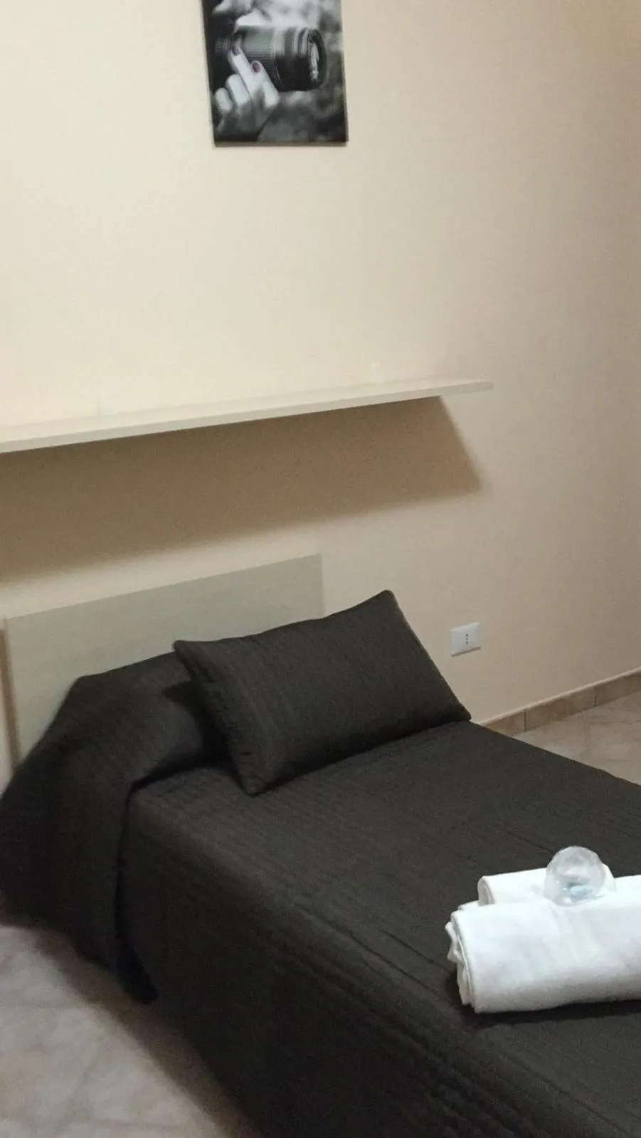 Bed in Suiteroom&Apartment flat fiumicino