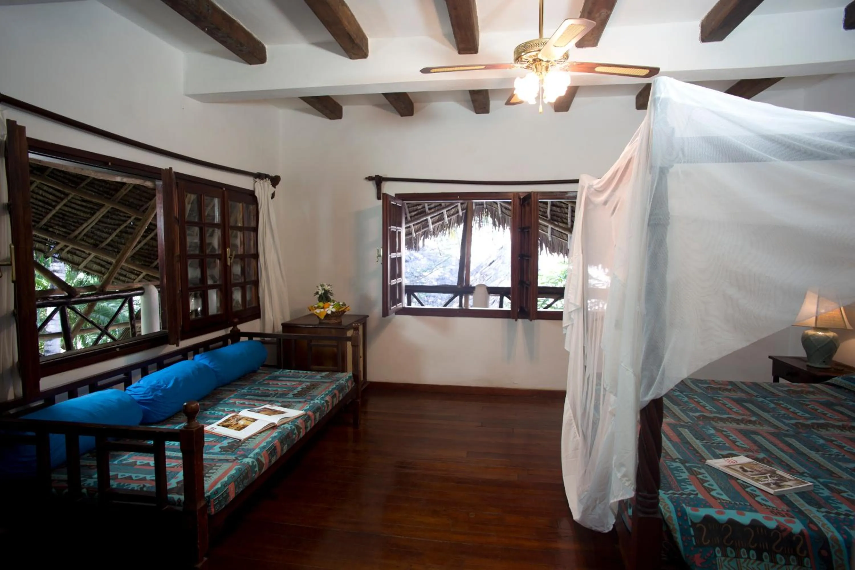 Photo of the whole room, Bed in Blue Bay Village