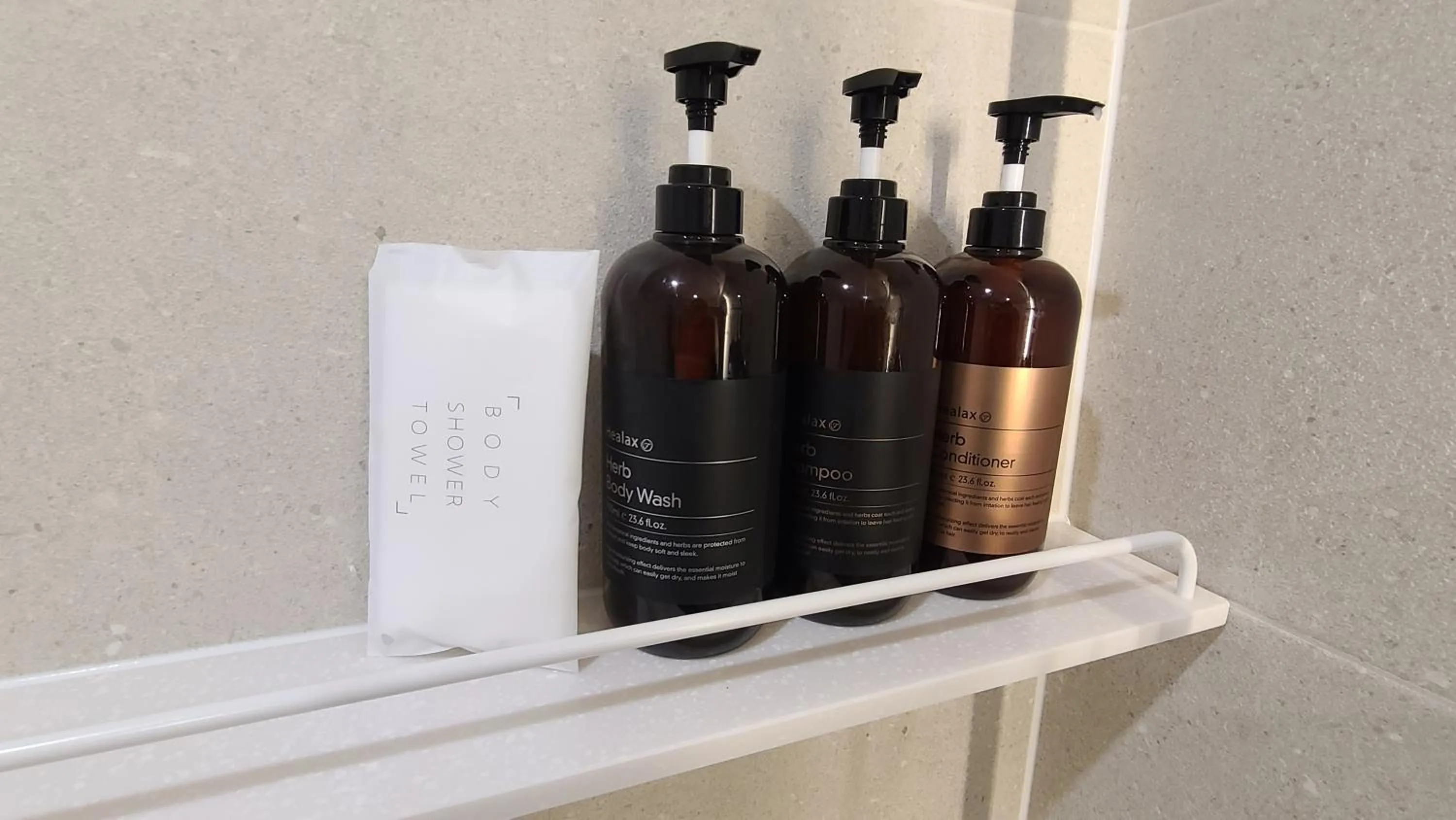 Bathroom in Hotel Andrest