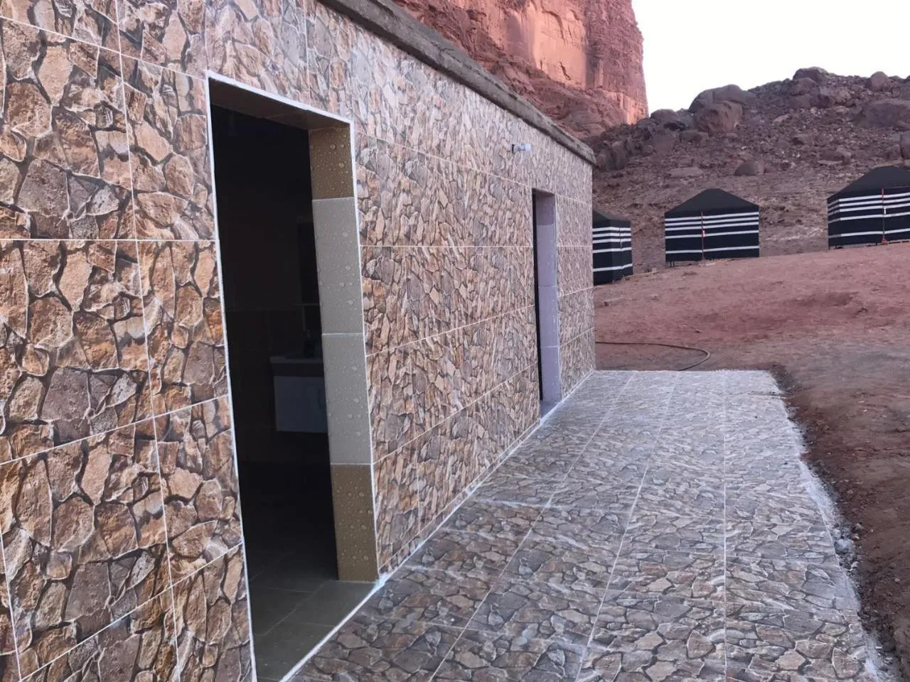 Wadi Rum Quiet Village Camp