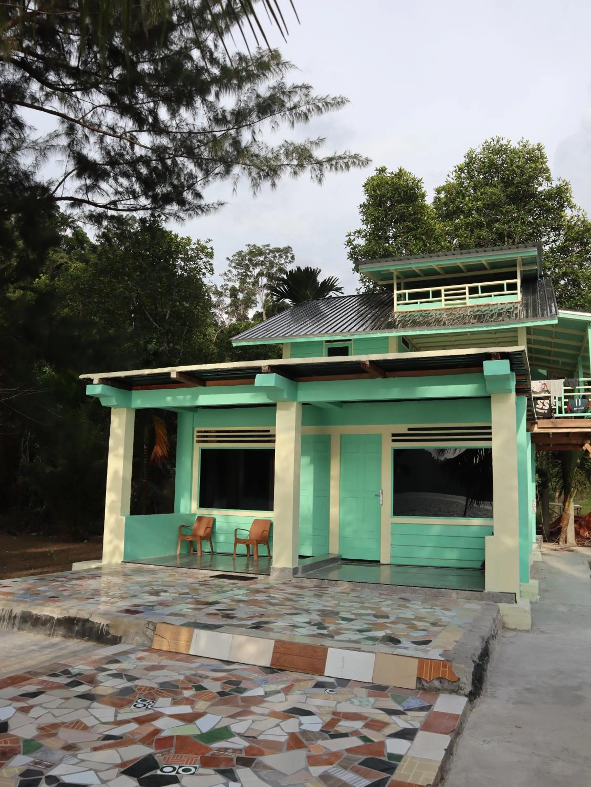 10-Bed Mixed Dormitory Room - single occupancy in Ricky's Beach House