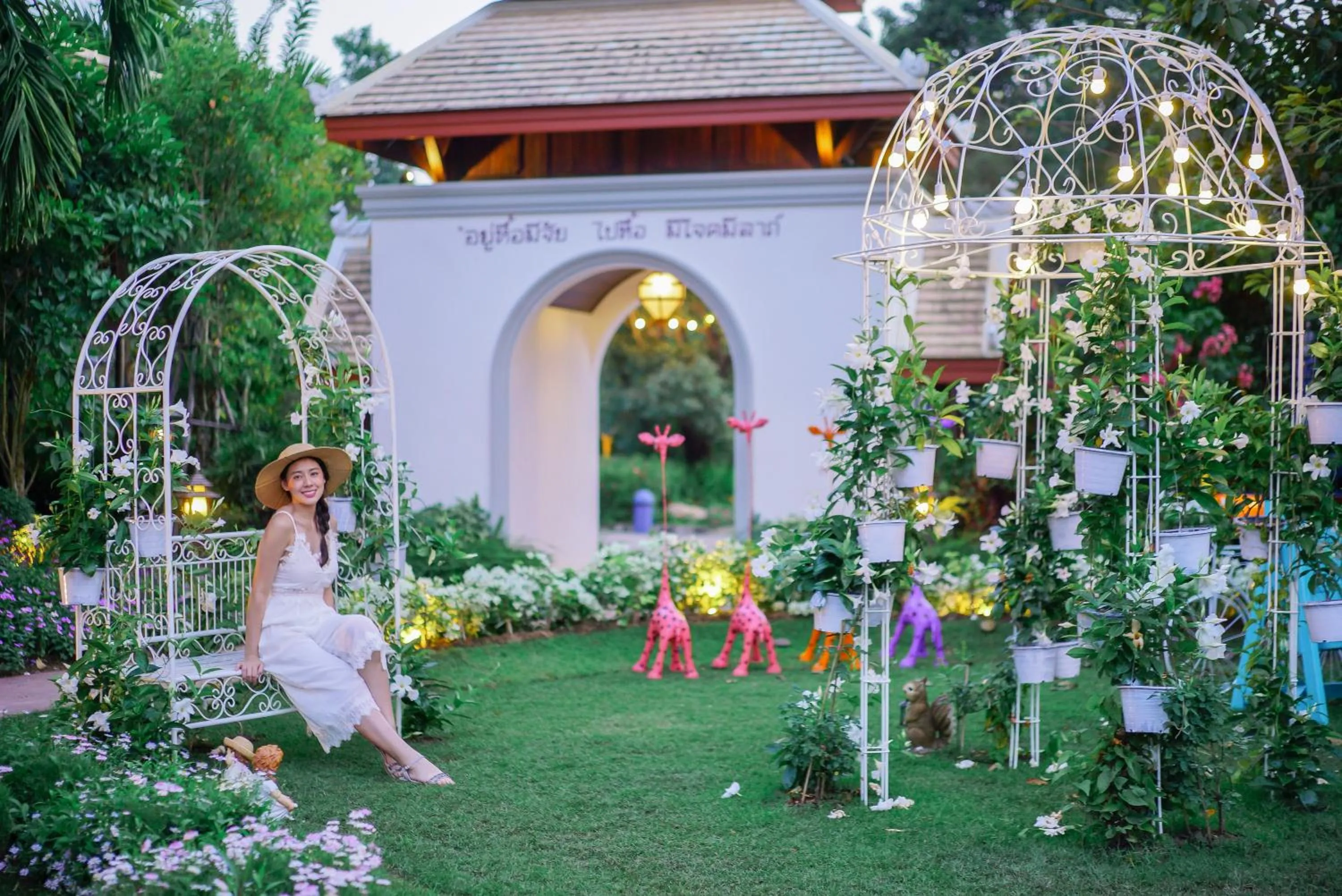 People in ViangNgam LanNa Villa Resort (SHA Extra Plus)