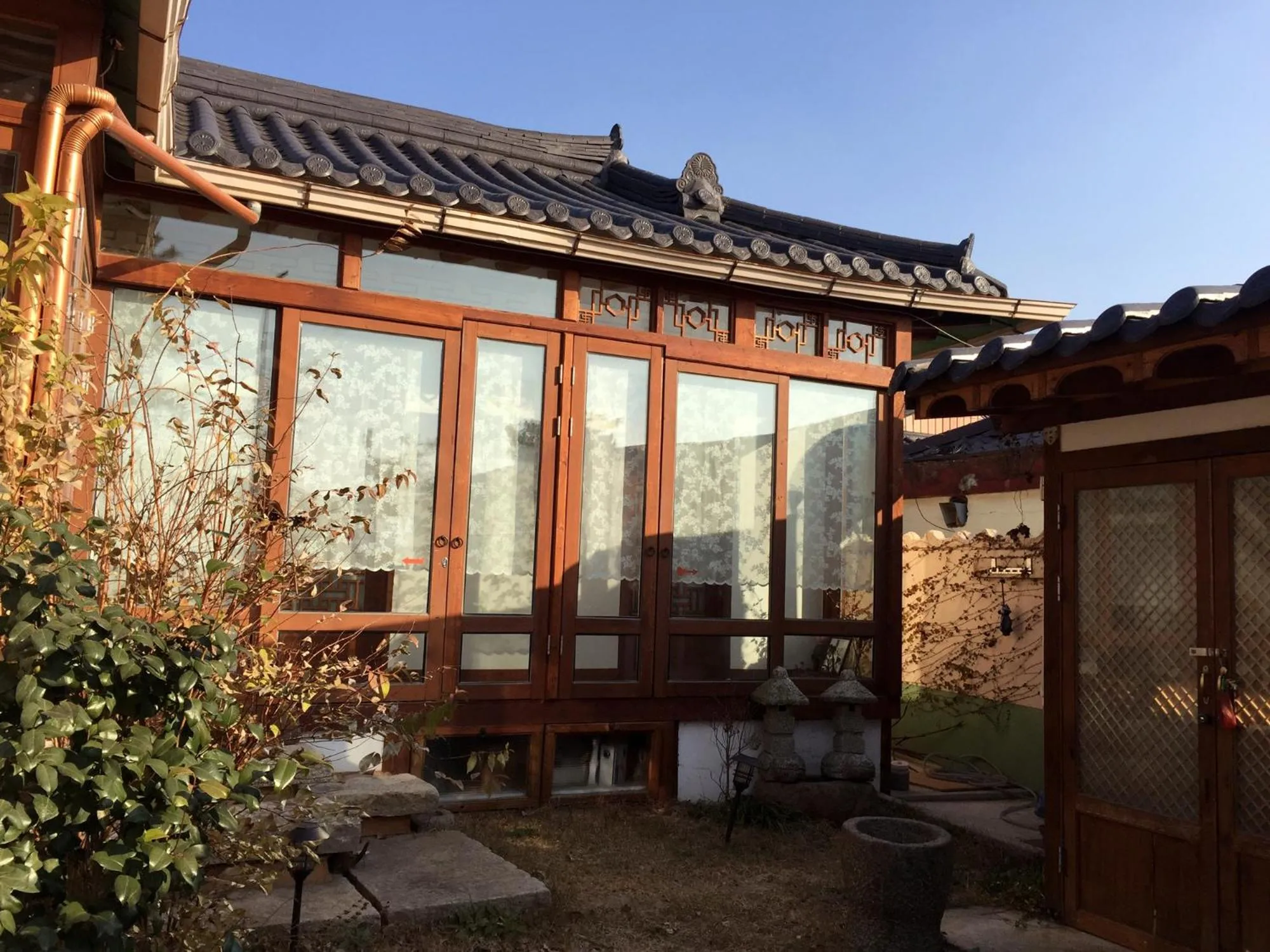 Property building in Dorandoran Guesthouse