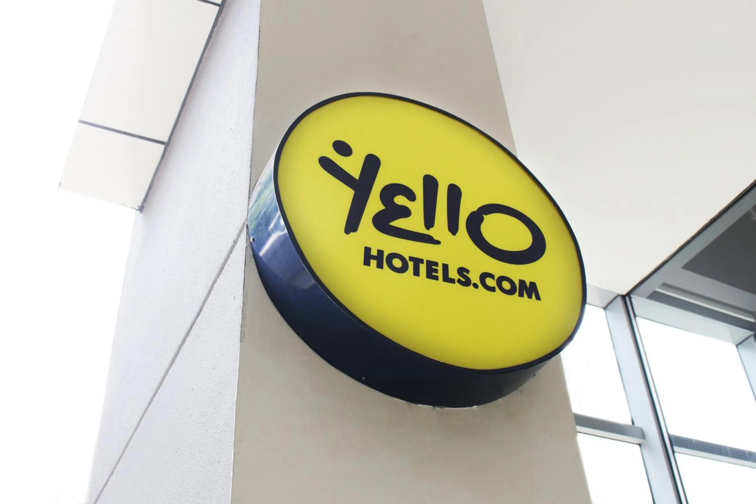 Logo/Certificate/Sign in YELLO Hotel Harmoni
