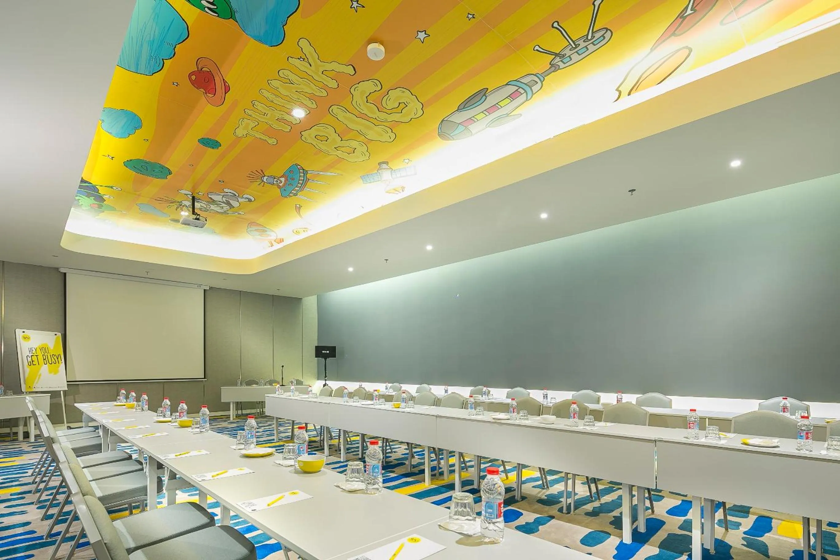 Meeting/conference room in YELLO Hotel Harmoni